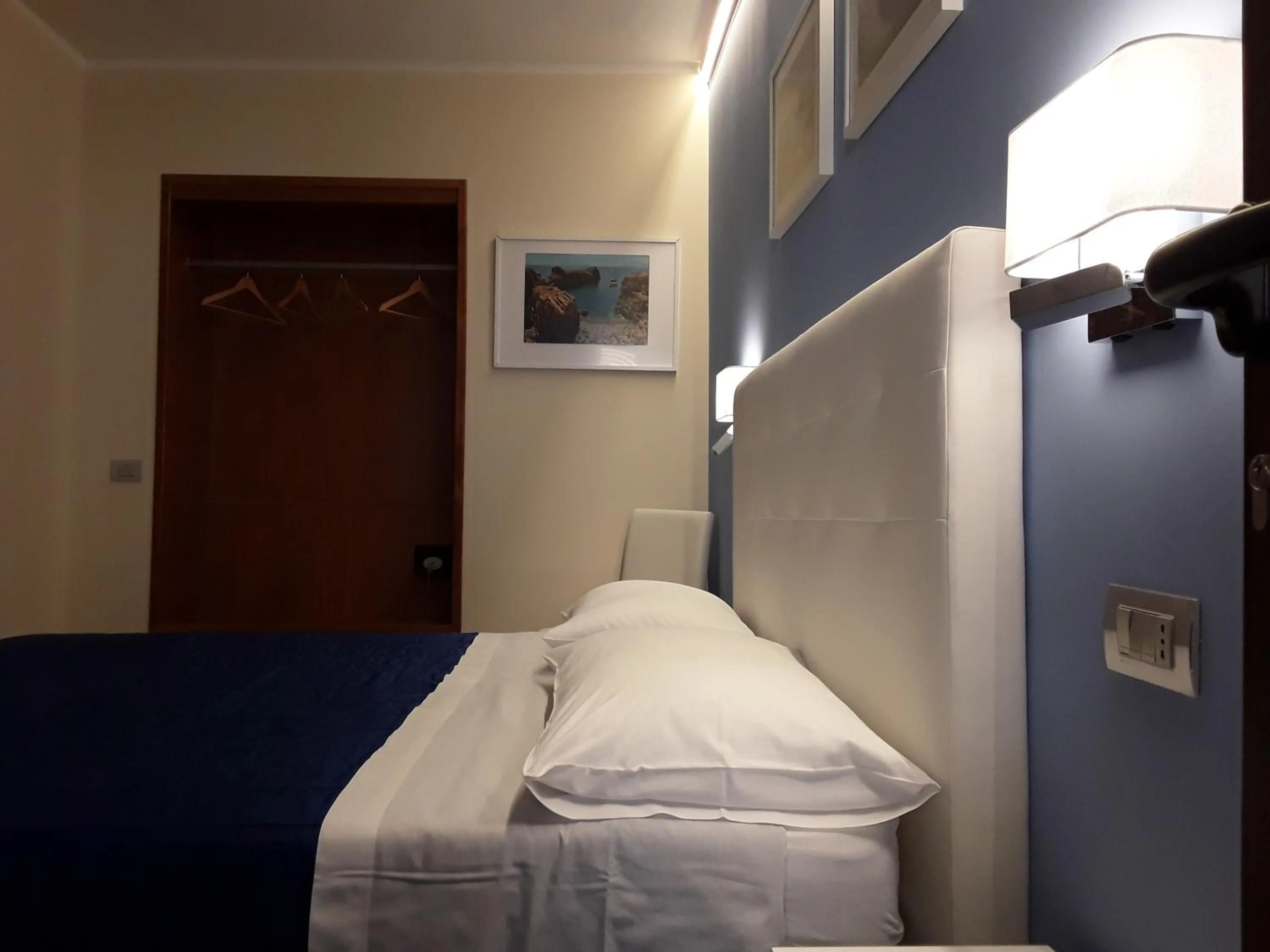 Bedroom in Al Castello B&B