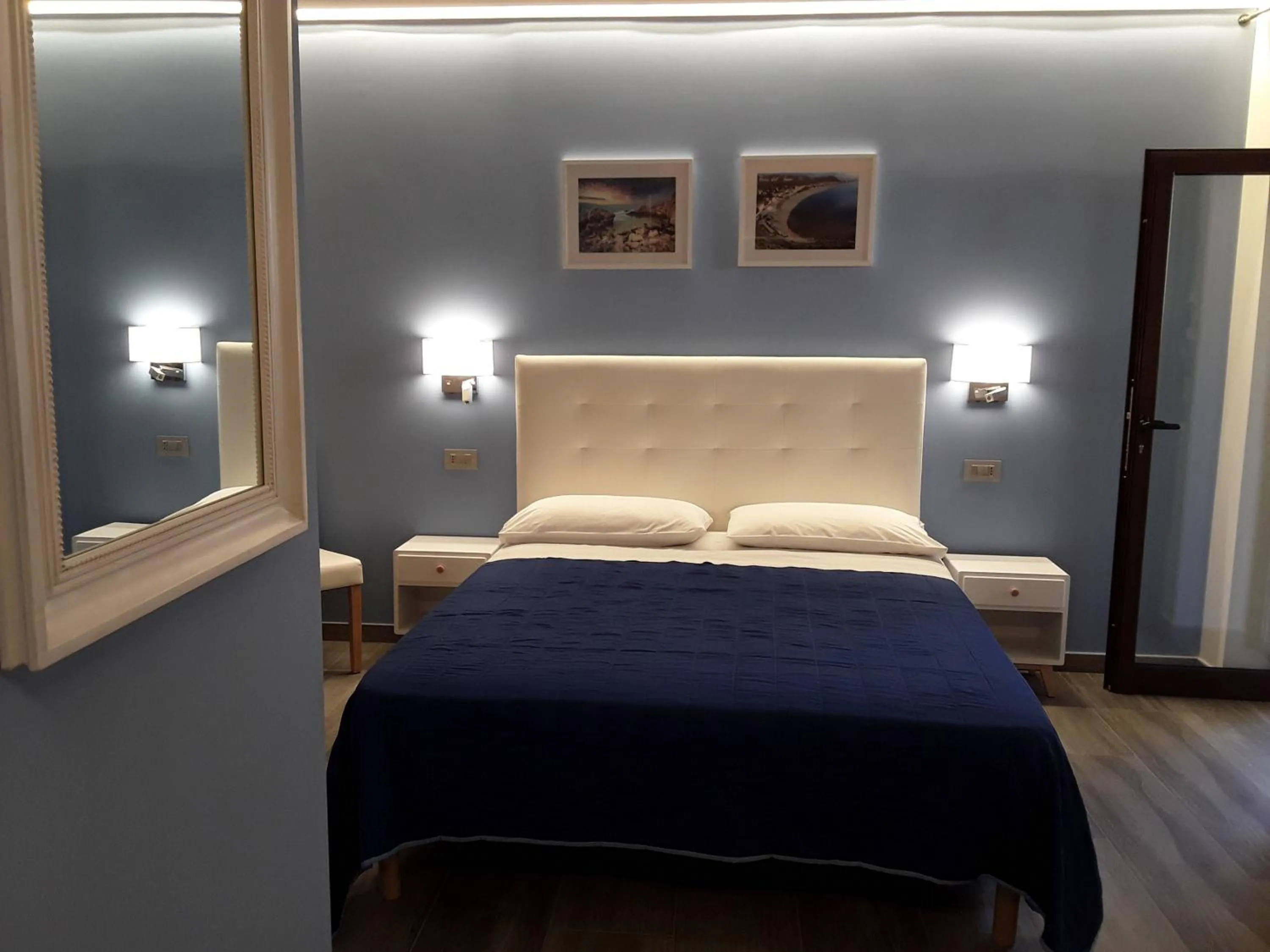 Photo of the whole room in Al Castello B&B