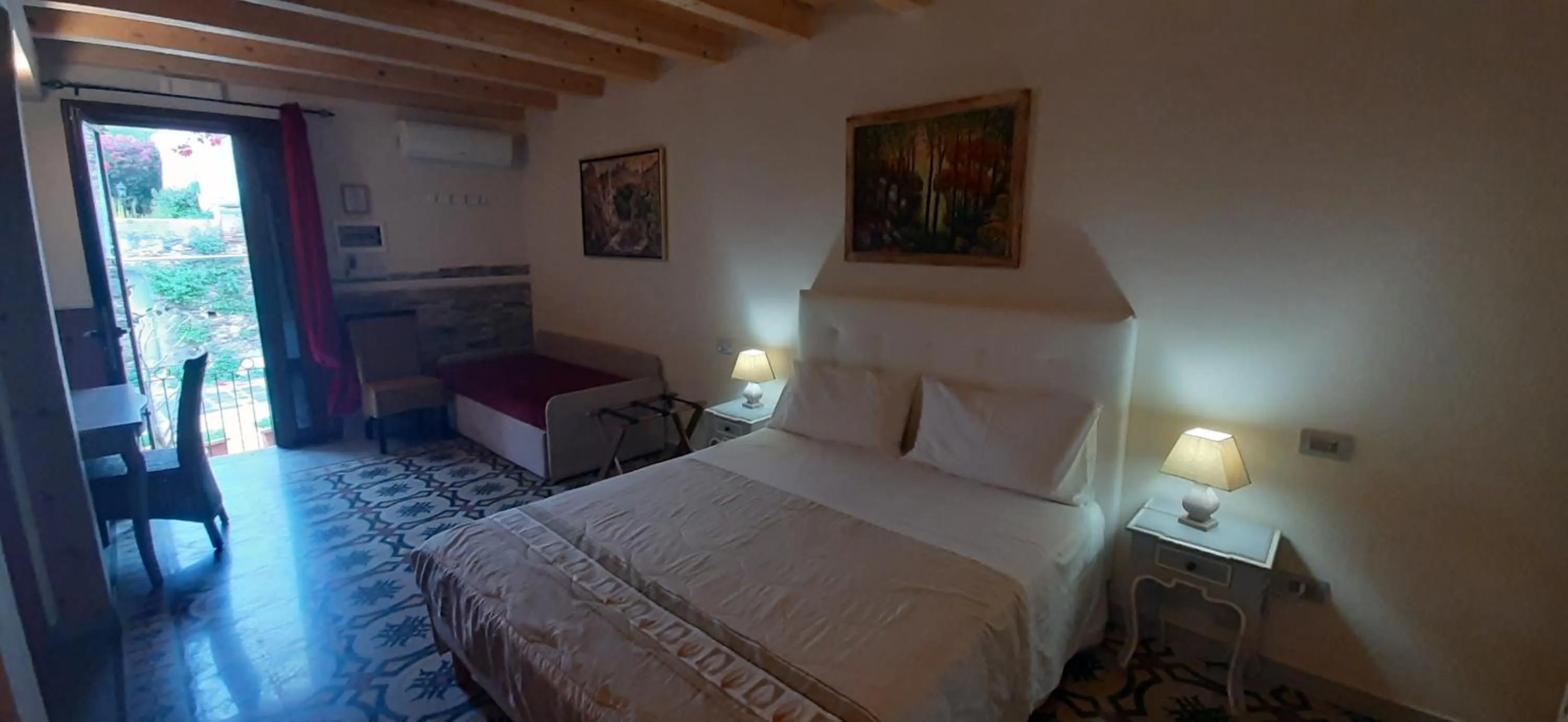 Bedroom in Al Castello B&B