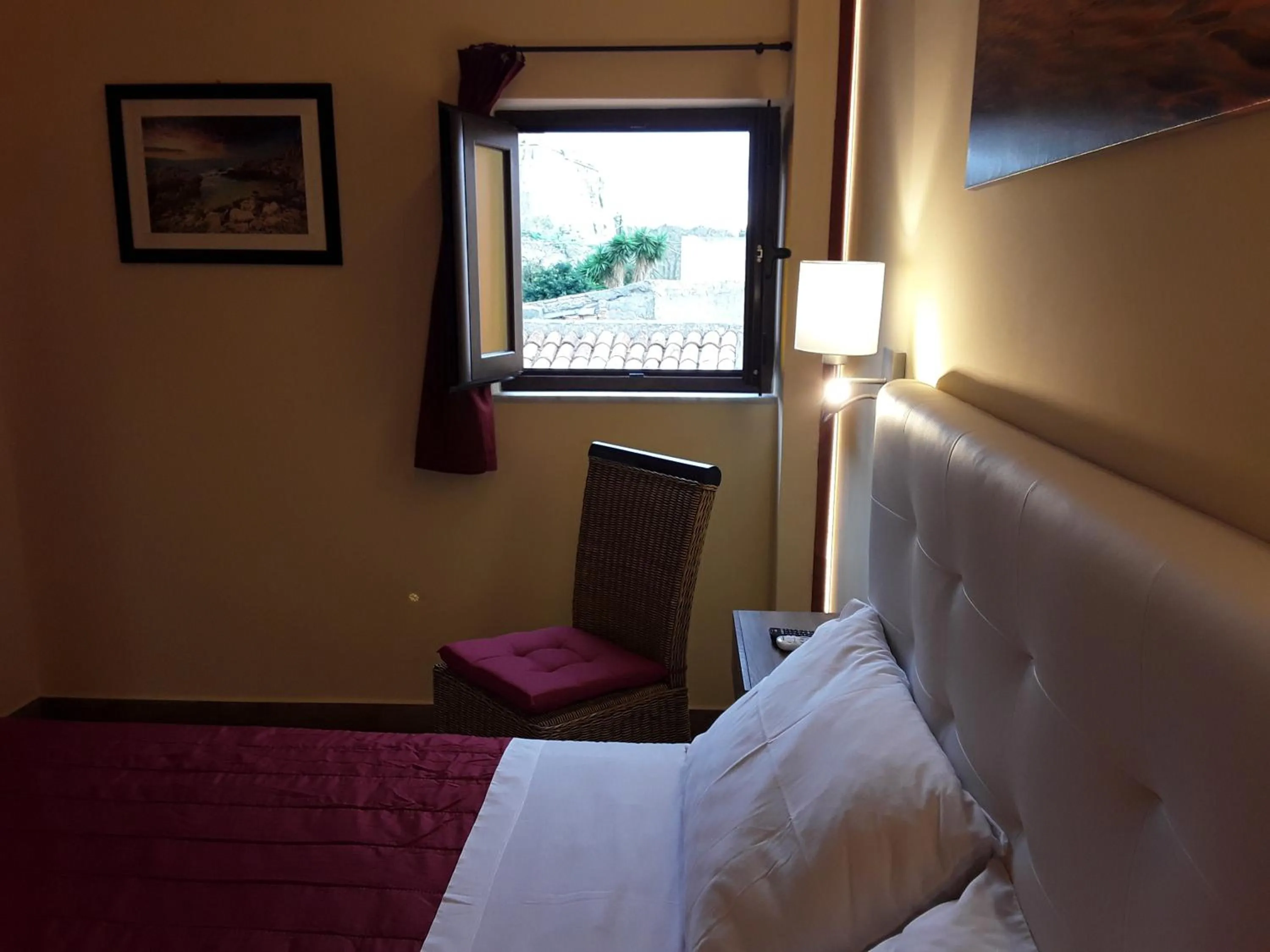 Bedroom in Al Castello B&B