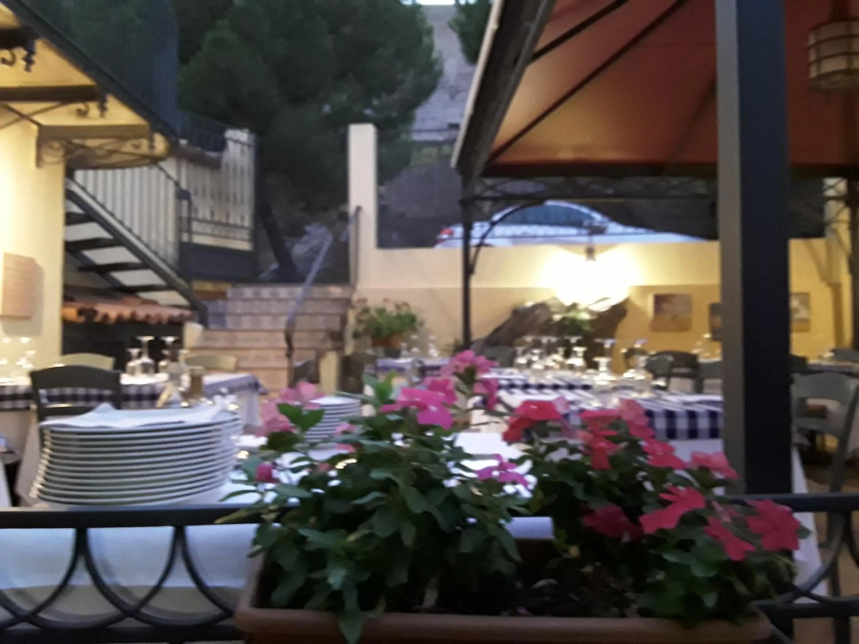 Restaurant/places to eat in Al Castello B&B