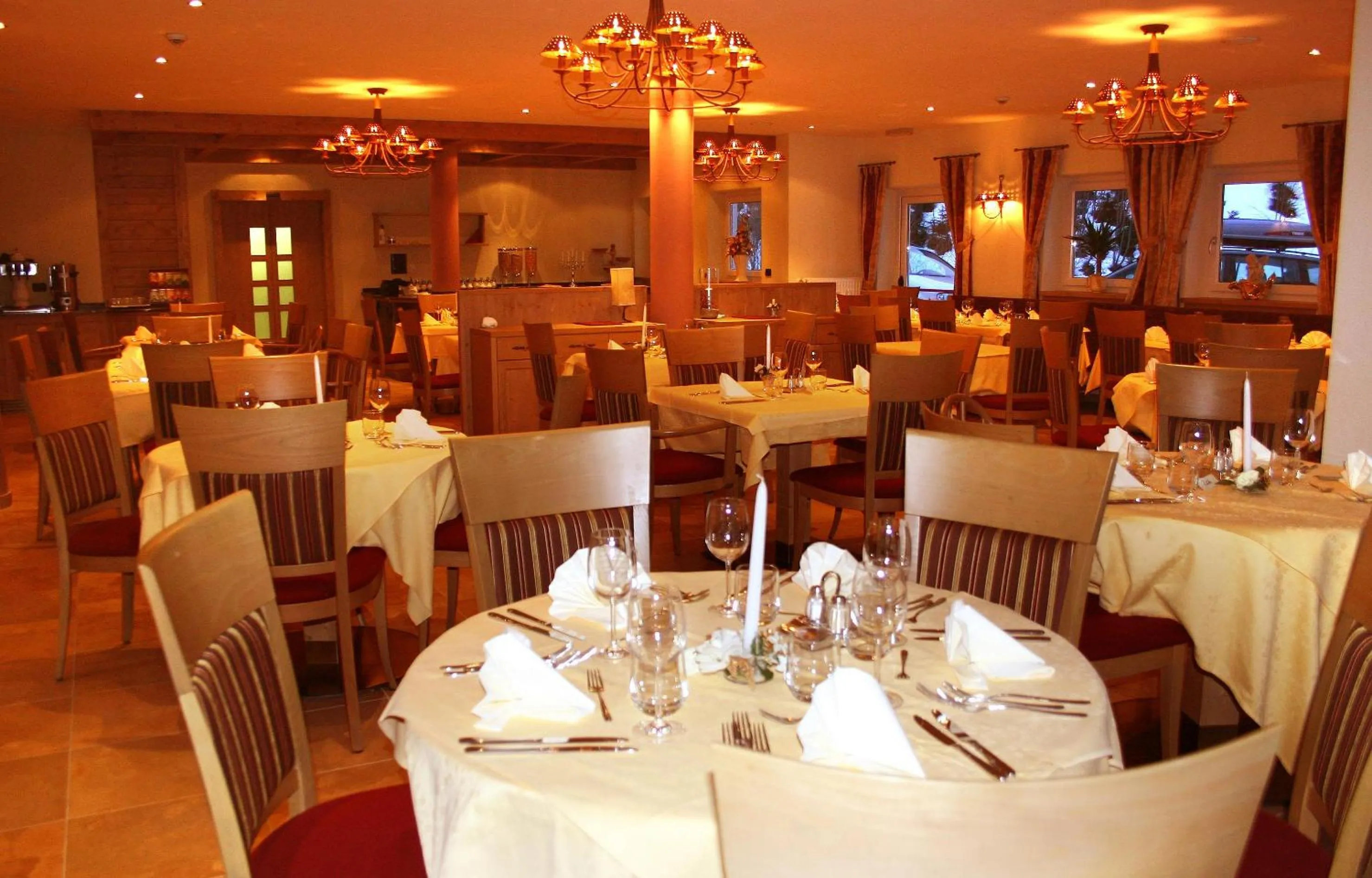 Restaurant/places to eat in Hotel Alpin