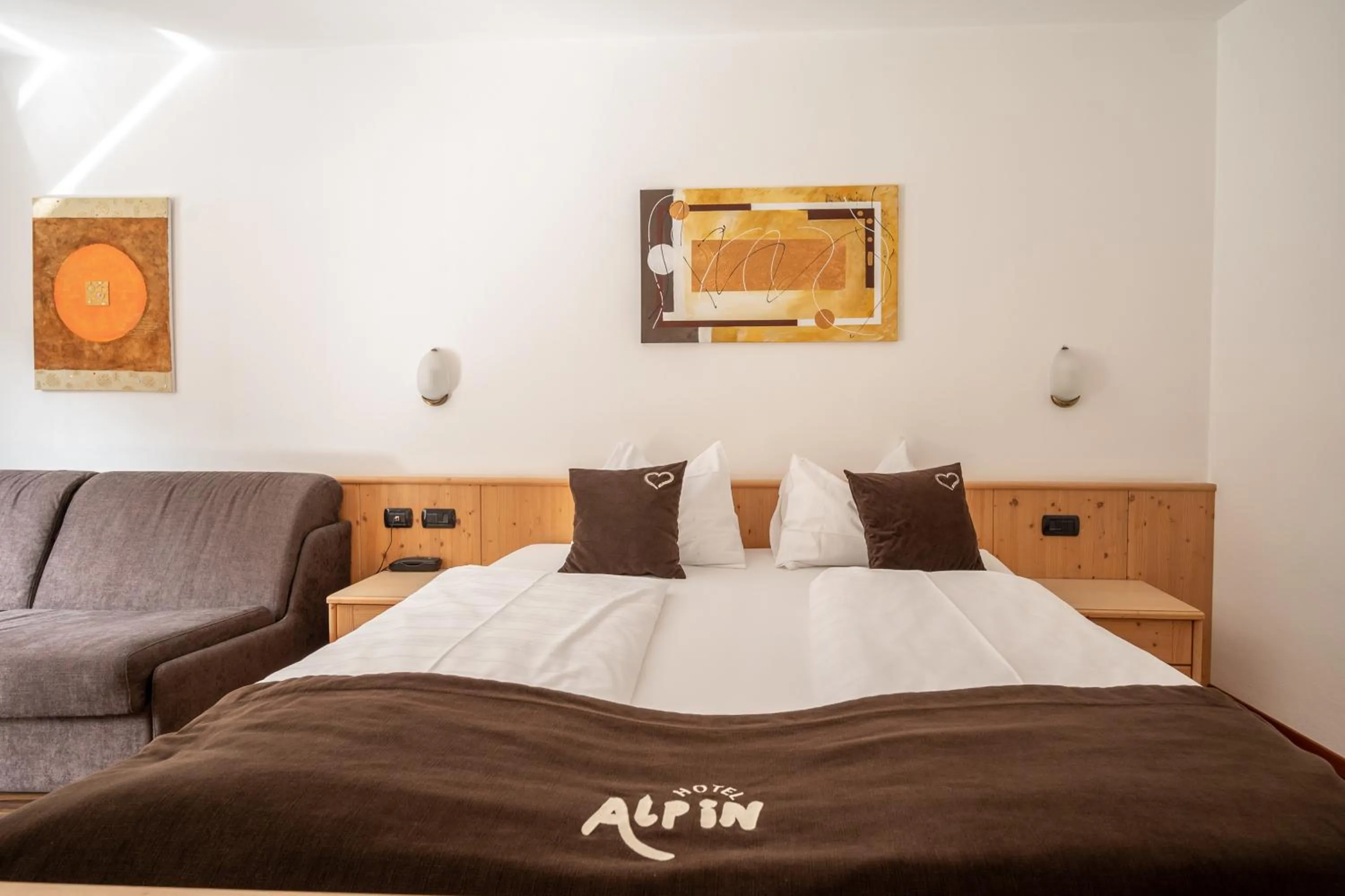 Bed in Hotel Alpin