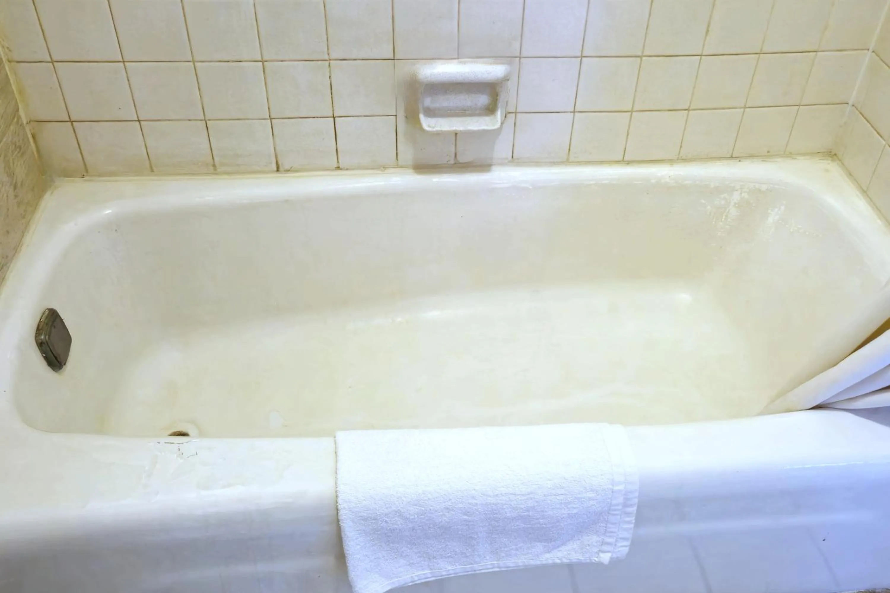 Bath in River Valley Inn and Suites