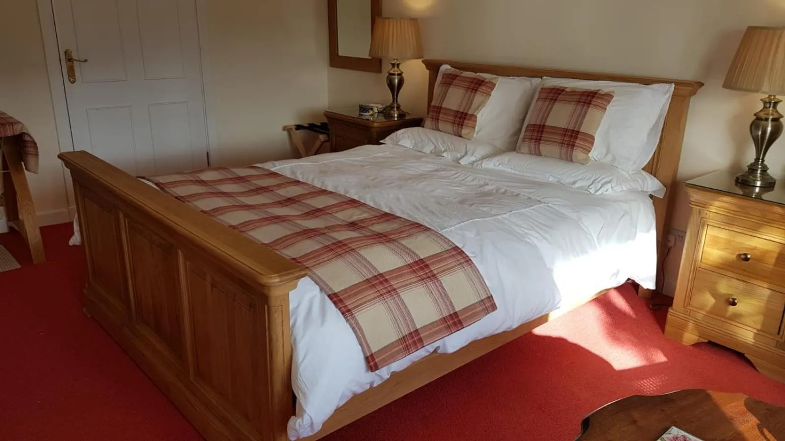 Bedroom, Bed in The Old Cottage