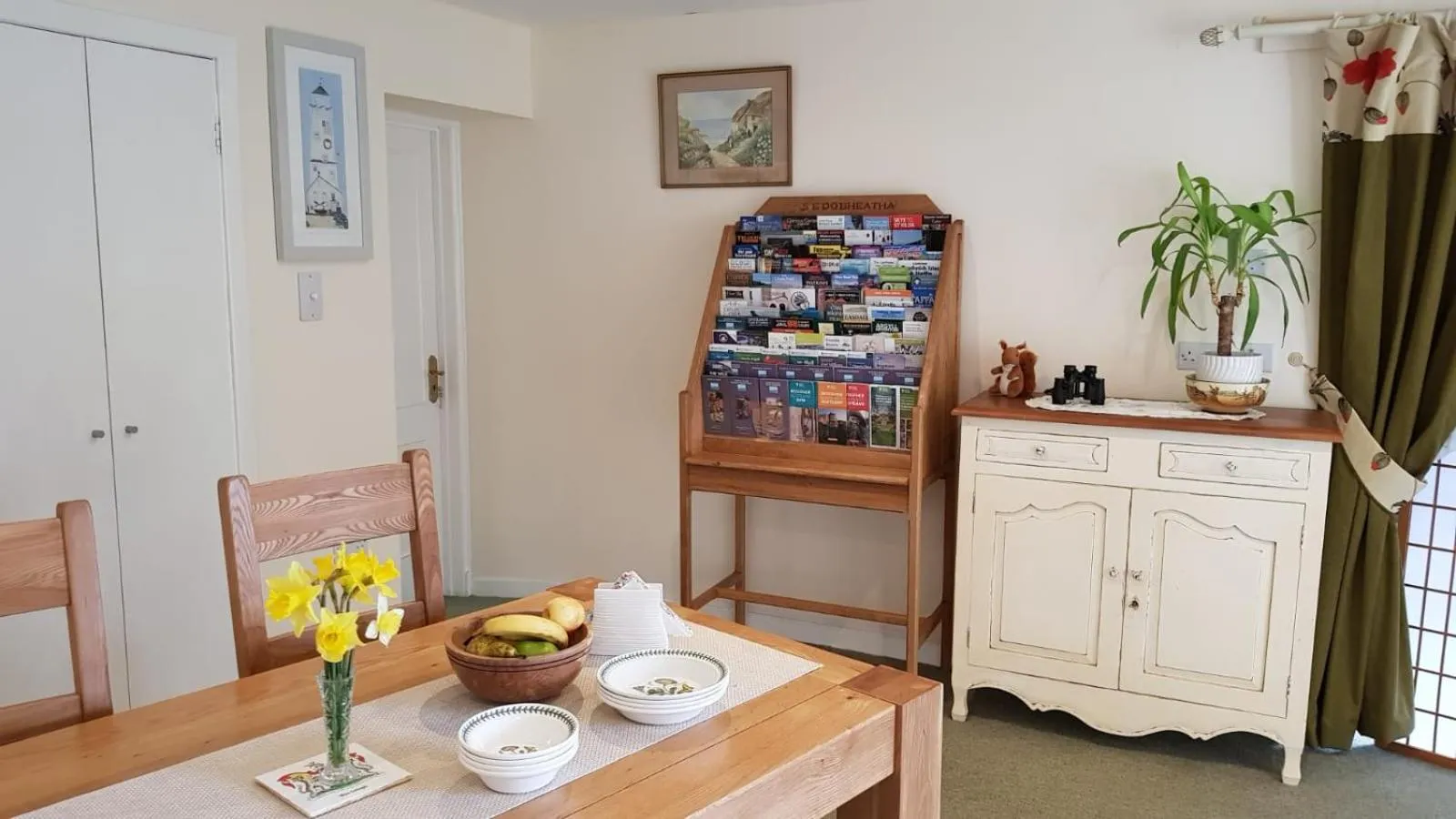 Dining area in The Old Cottage