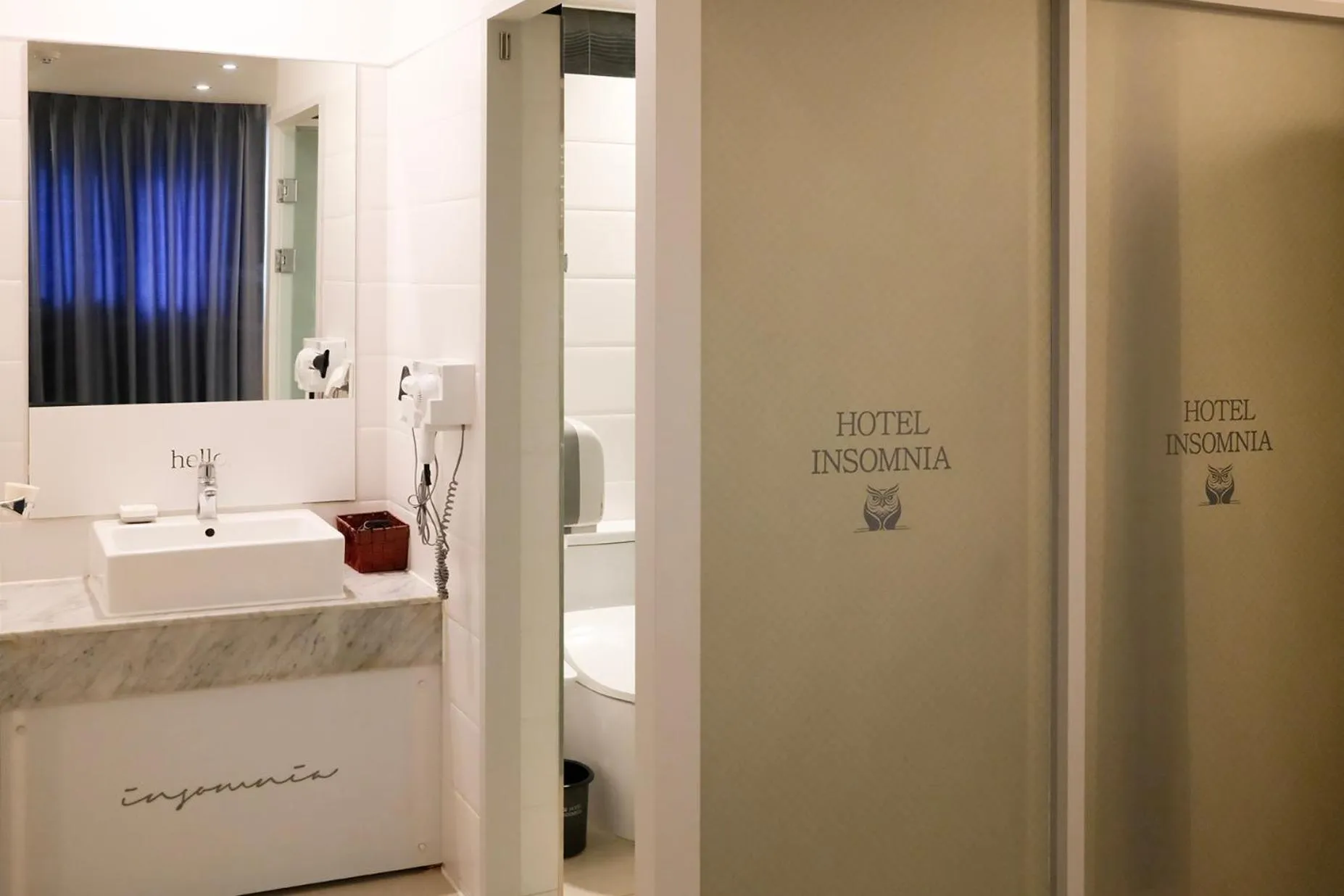 Shower in 호텔 인썸니아 Hotel Insomnia 失眠酒店