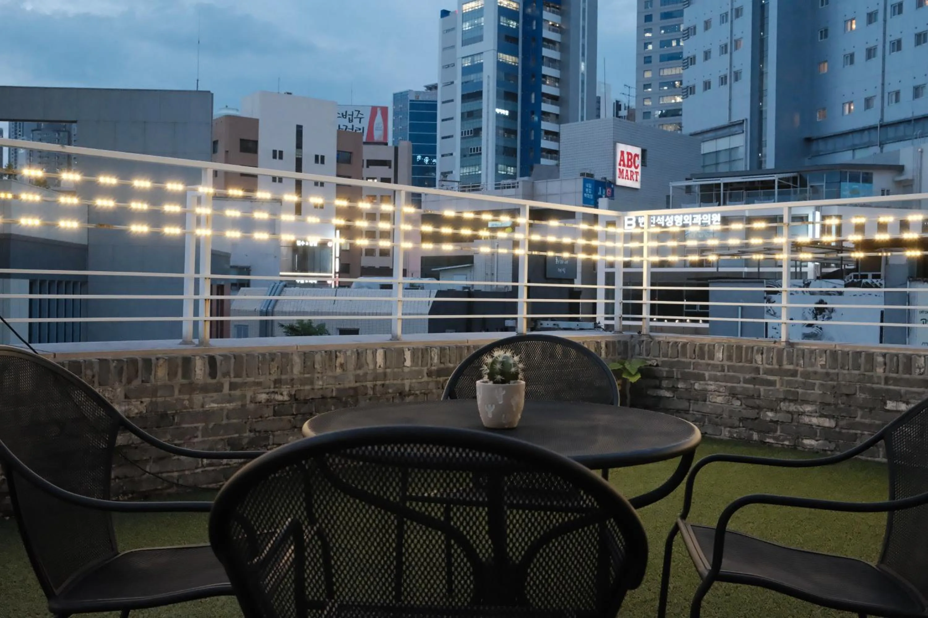 Property building in 호텔 인썸니아 Hotel Insomnia 失眠酒店