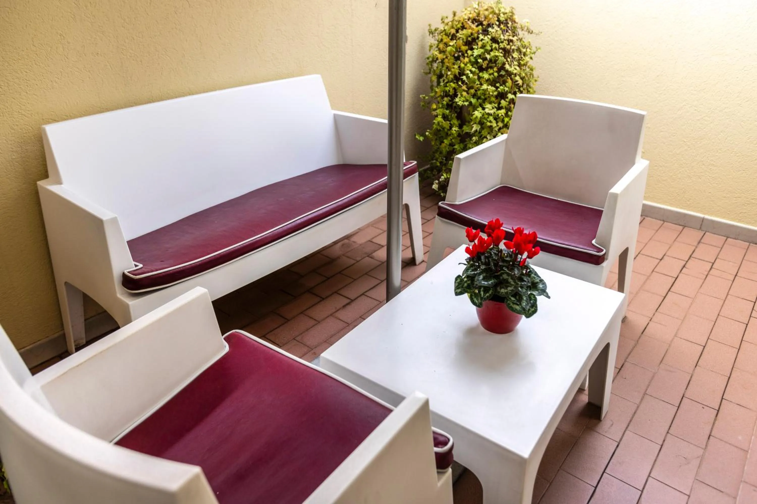 Balcony/Terrace in Opera Relais De Charme - Aparthotel