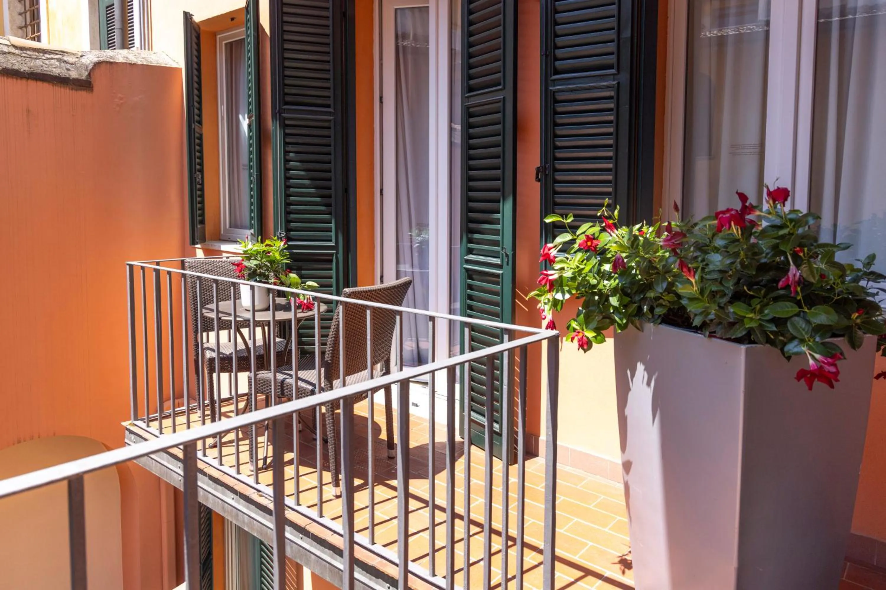 Balcony/Terrace in Opera Relais De Charme - Aparthotel