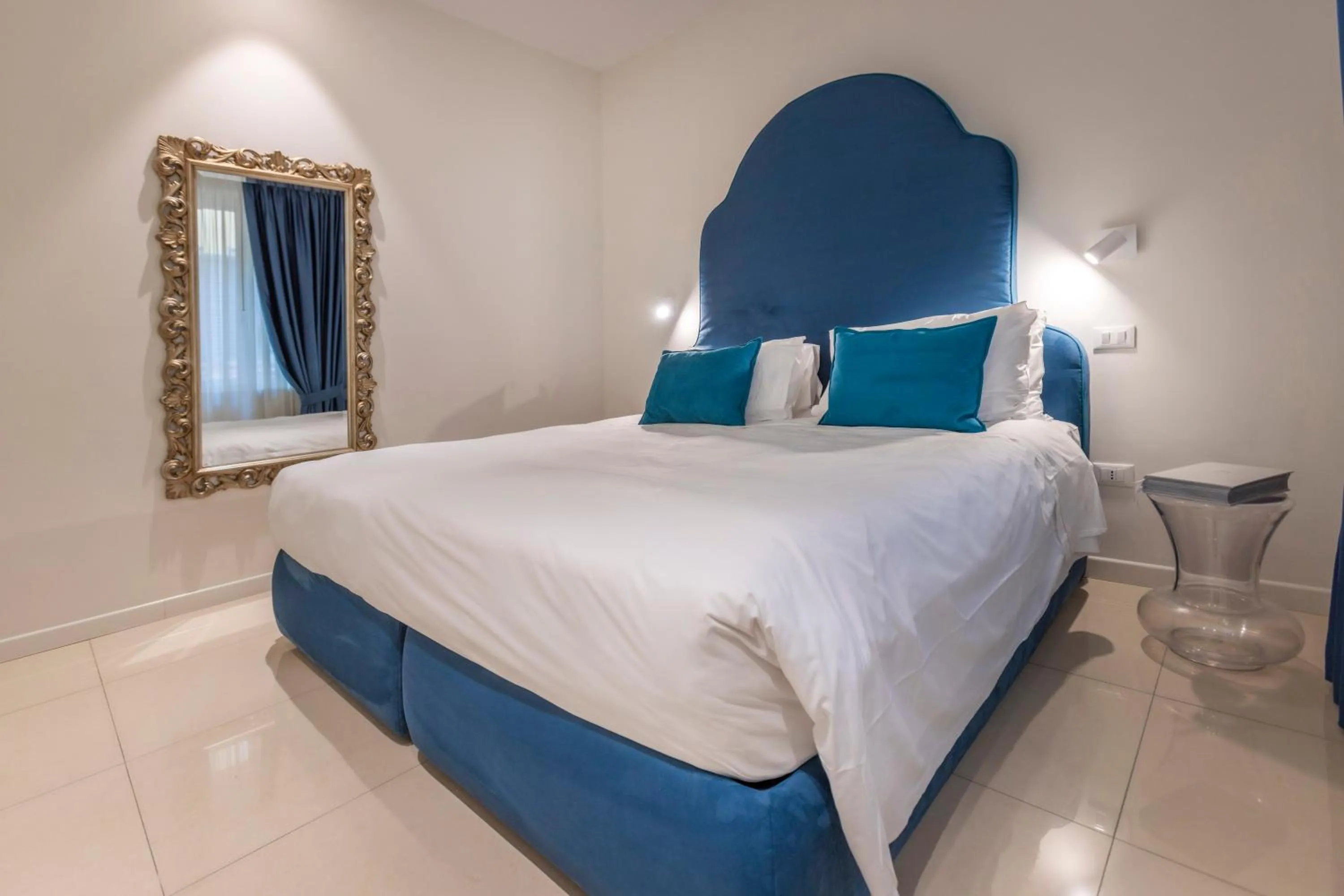 Bedroom, Bed in Opera Relais De Charme - Aparthotel