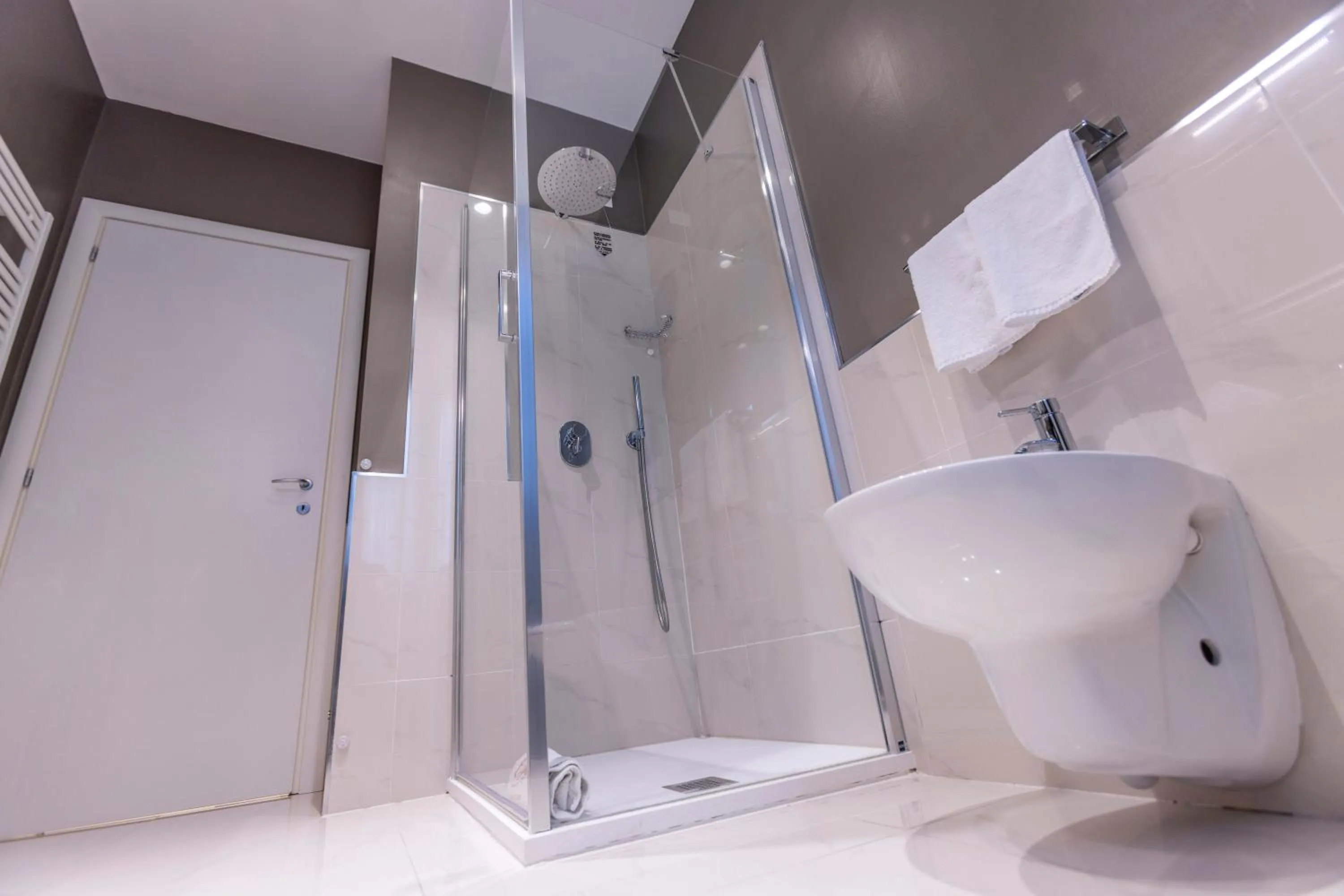 Bathroom in Opera Relais De Charme - Aparthotel