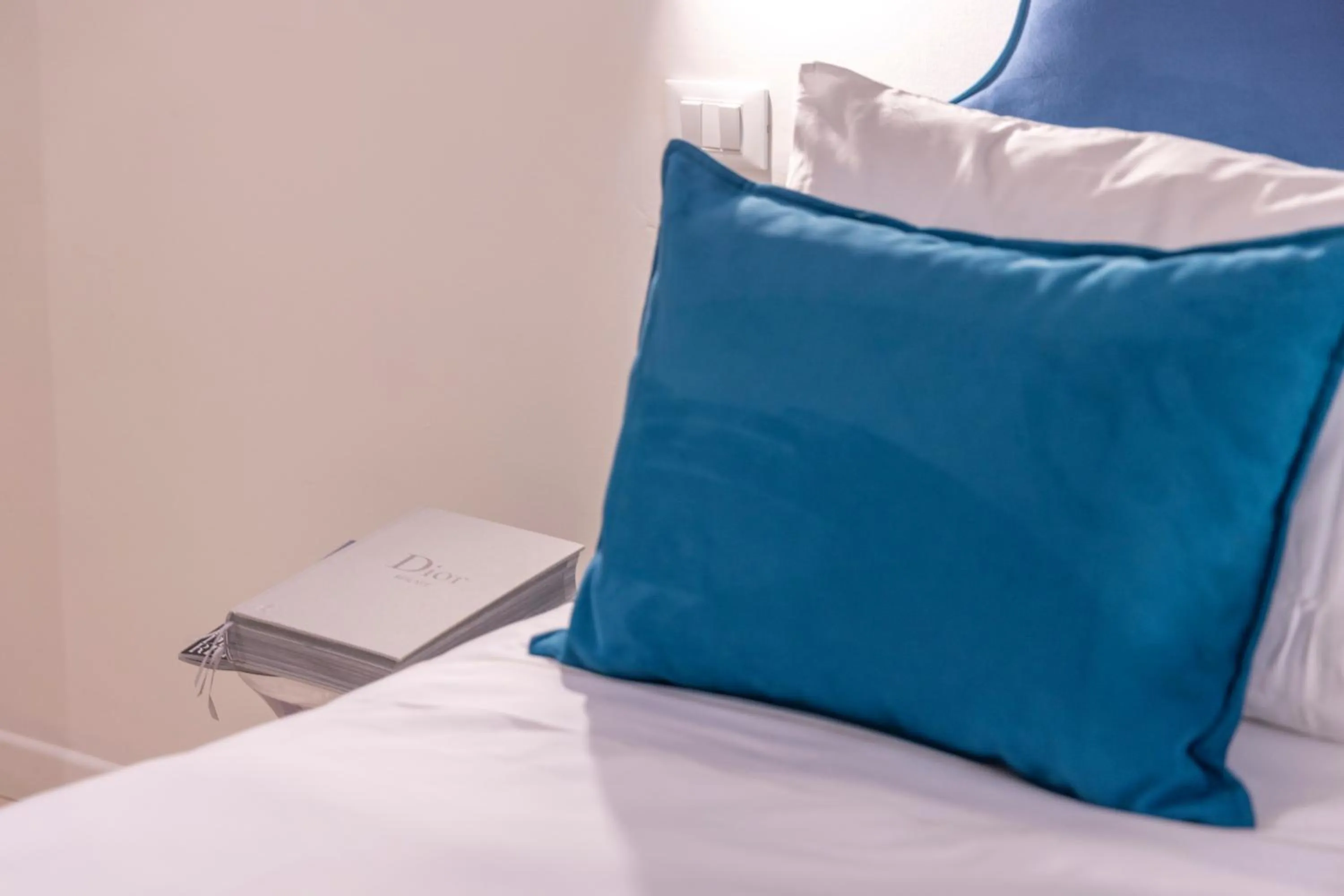 Bedroom, Bed in Opera Relais De Charme - Aparthotel