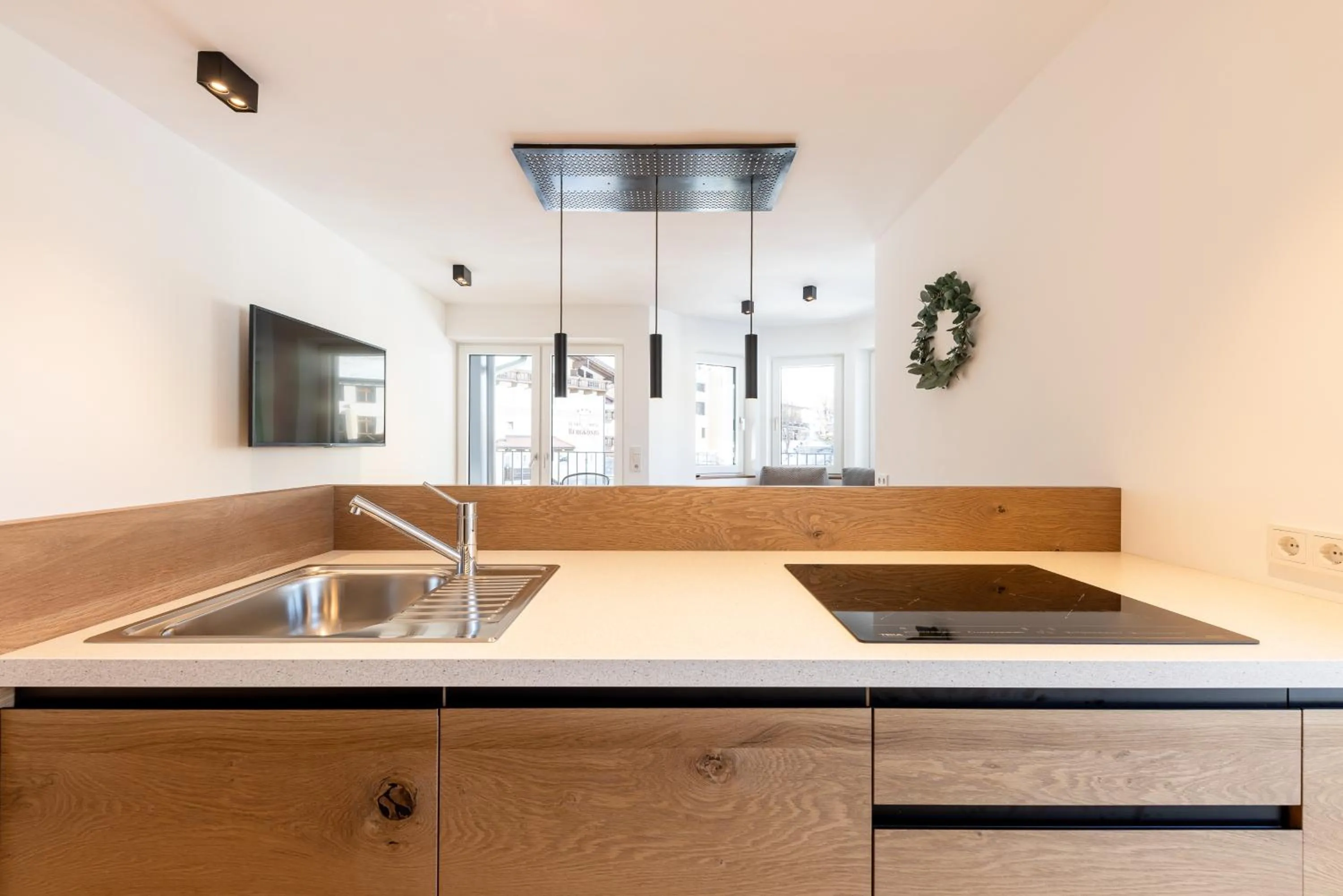 Kitchen or kitchenette in Max Mountain Apartments