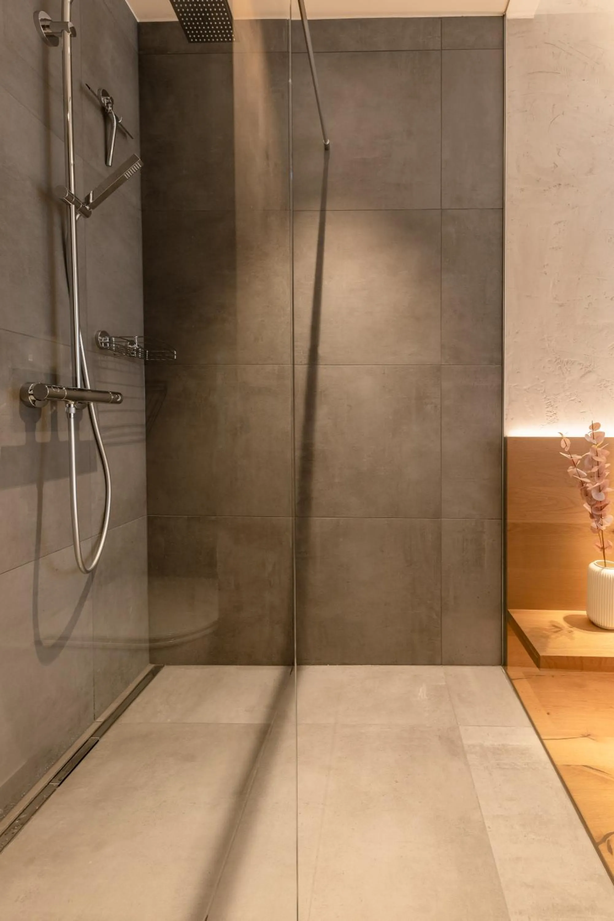 Bathroom in Max Mountain Apartments