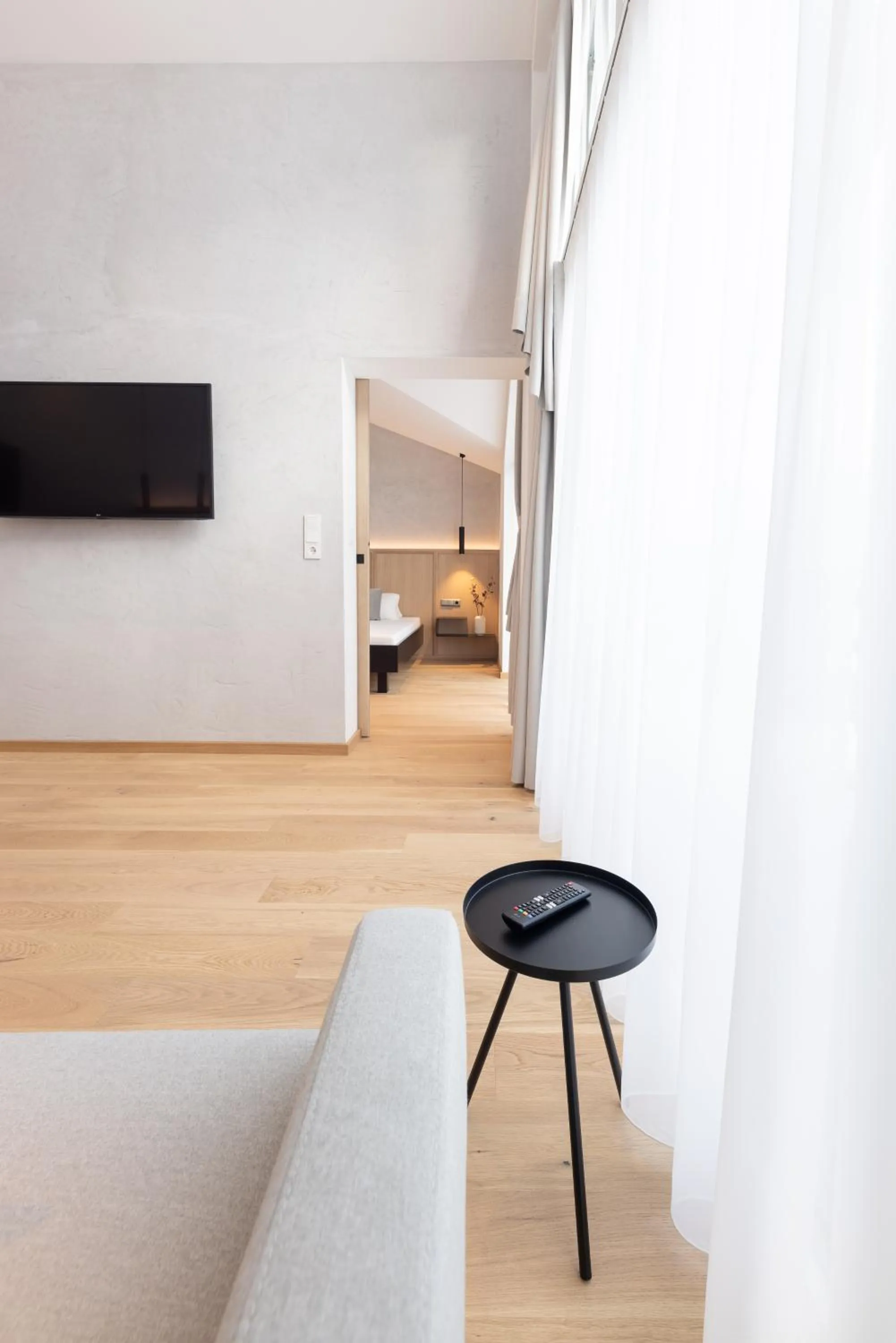 TV and multimedia, Bed in Max Mountain Apartments