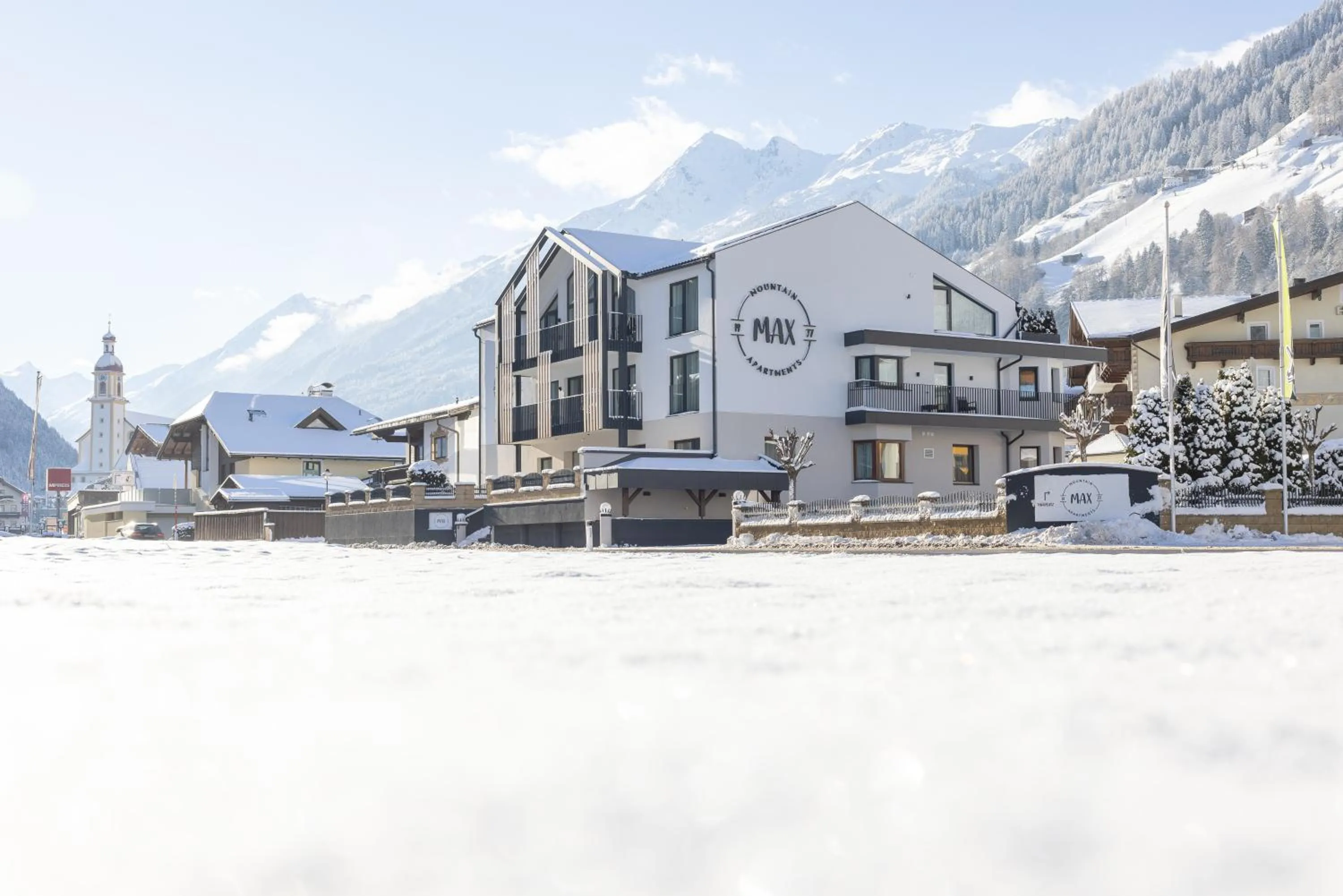 Max Mountain Apartments