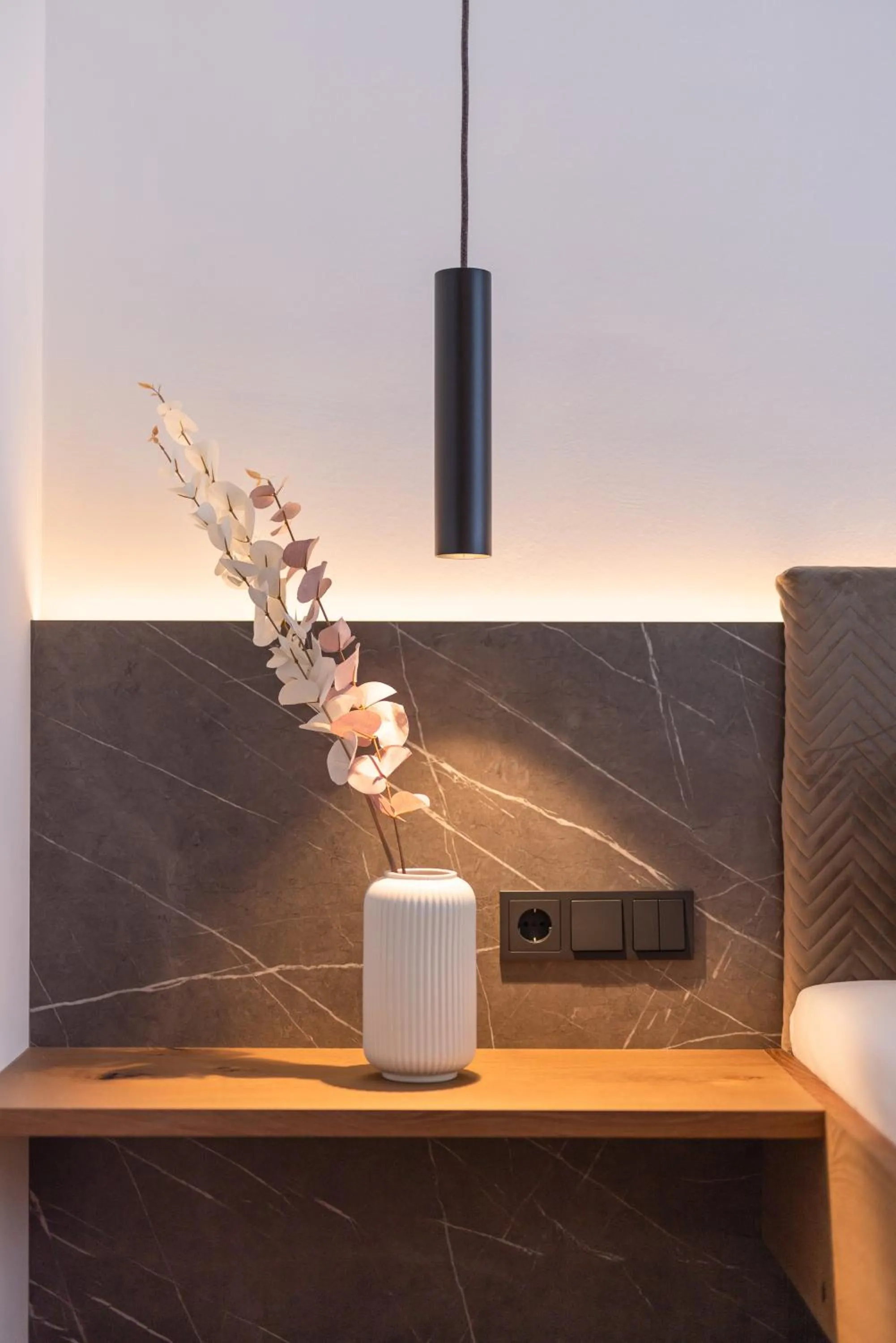 Bedroom in Max Mountain Apartments