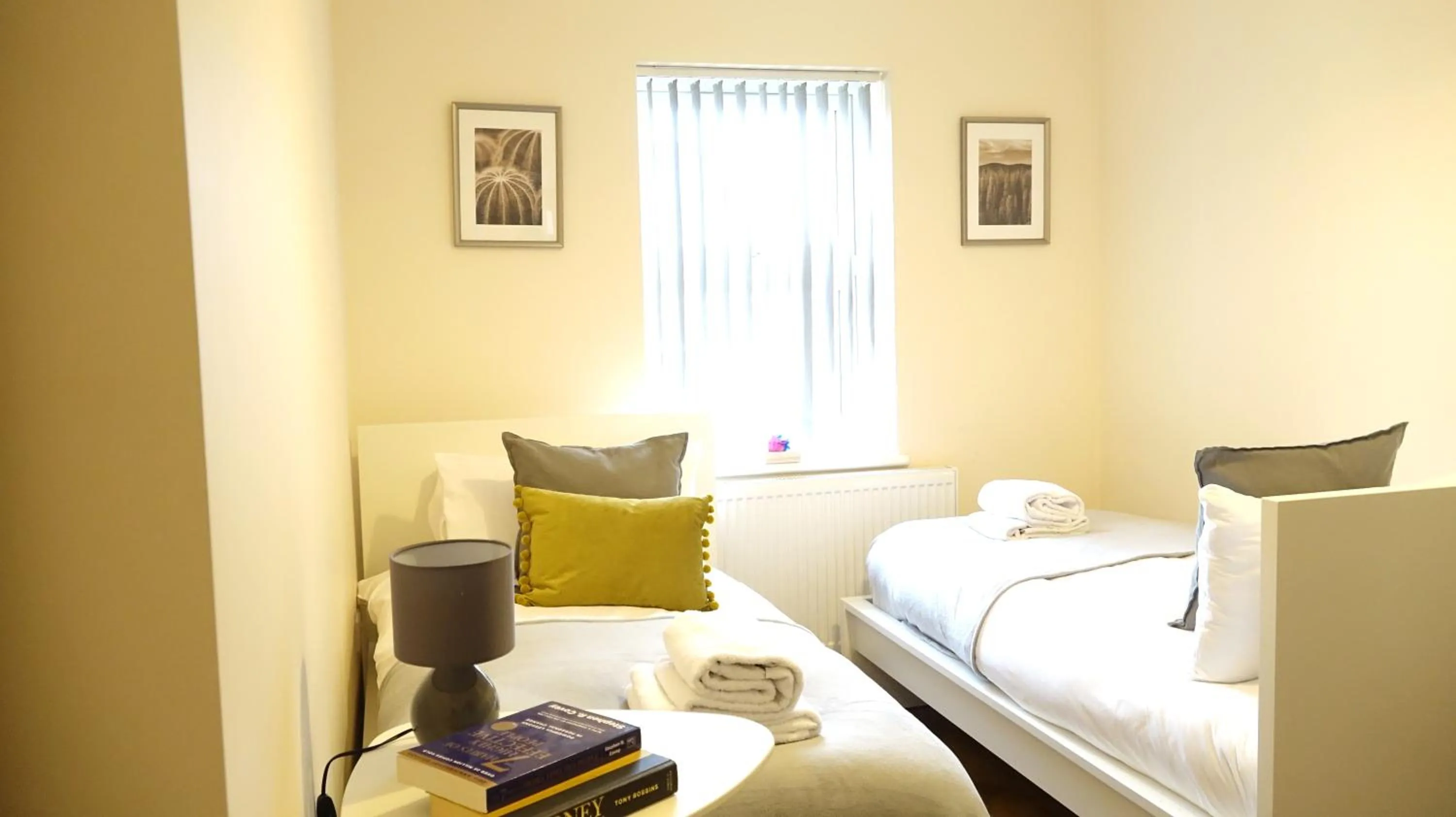 Bedroom, Bed in Heathrow Ensuite Rooms- Auto check in