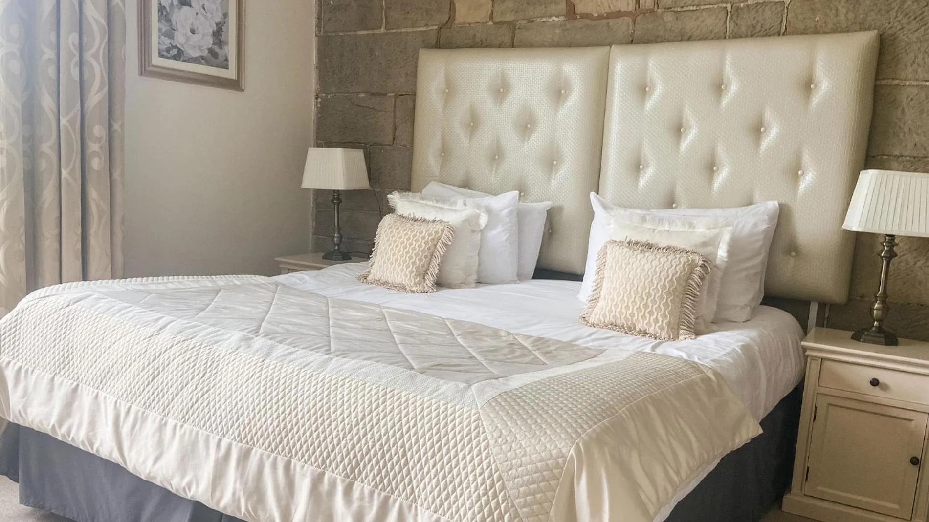 Bedroom, Bed in Horsley Lodge