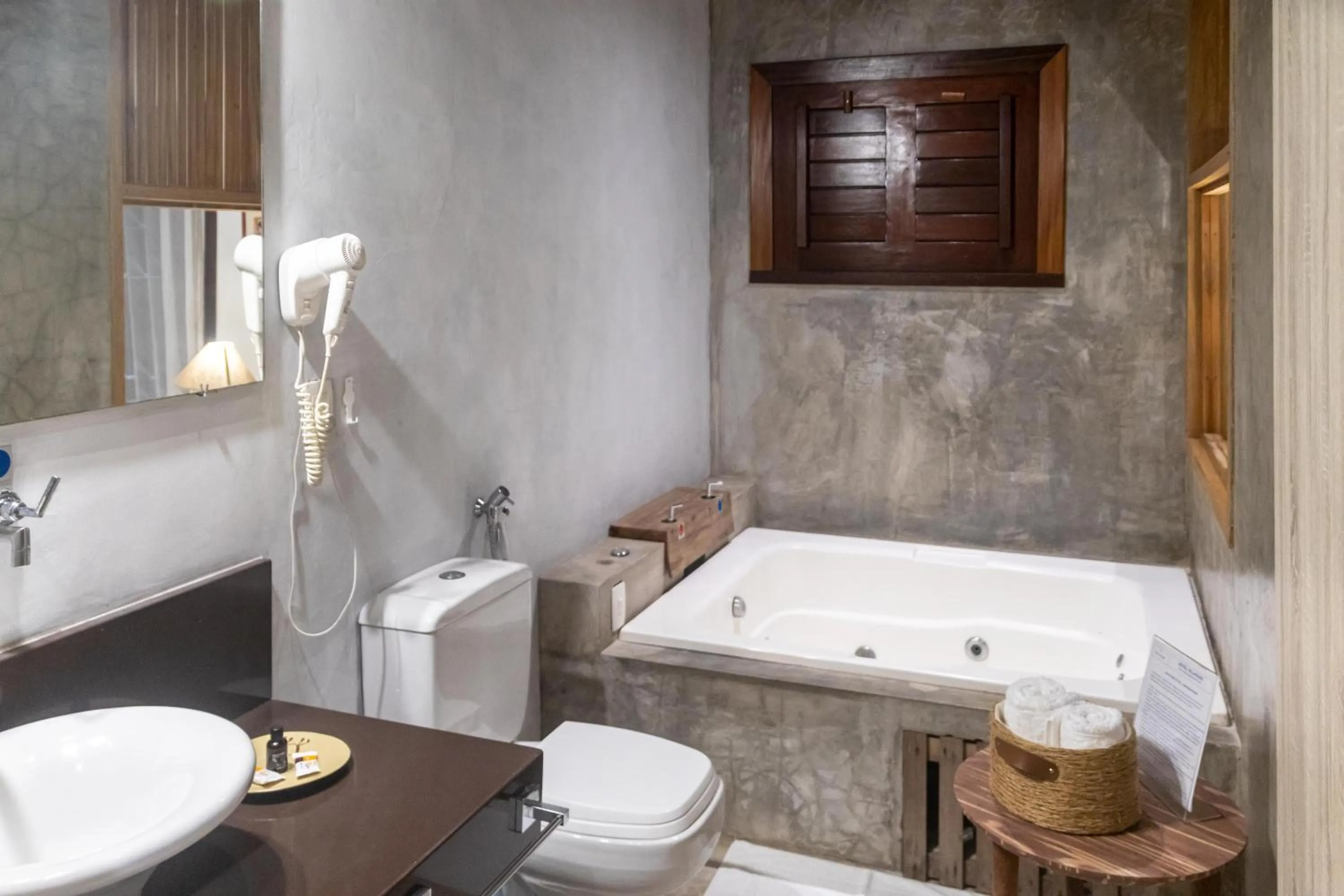 Hot Tub in Hotel Villaggio Tudo Bom