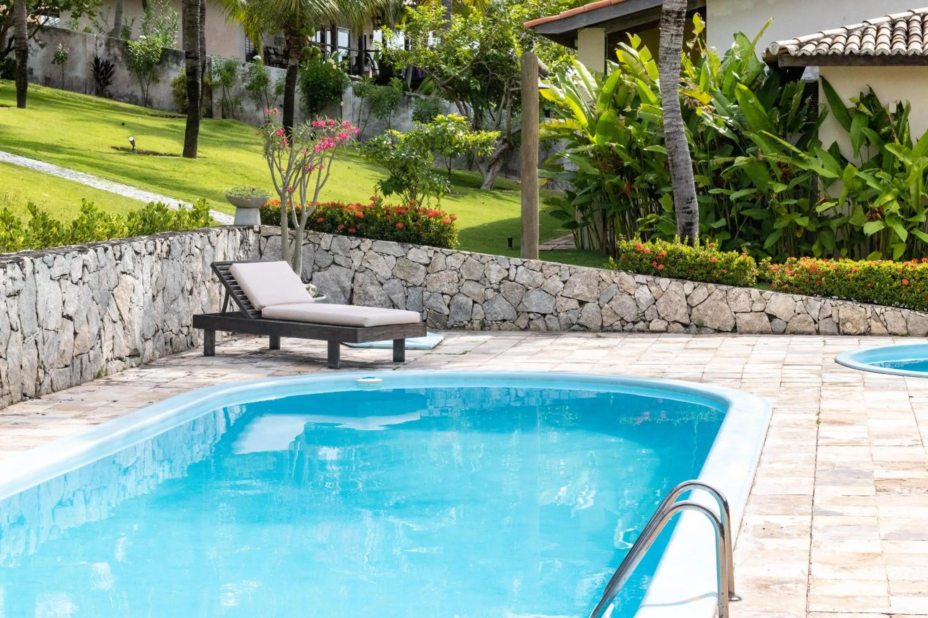 Swimming pool in Hotel Villaggio Tudo Bom