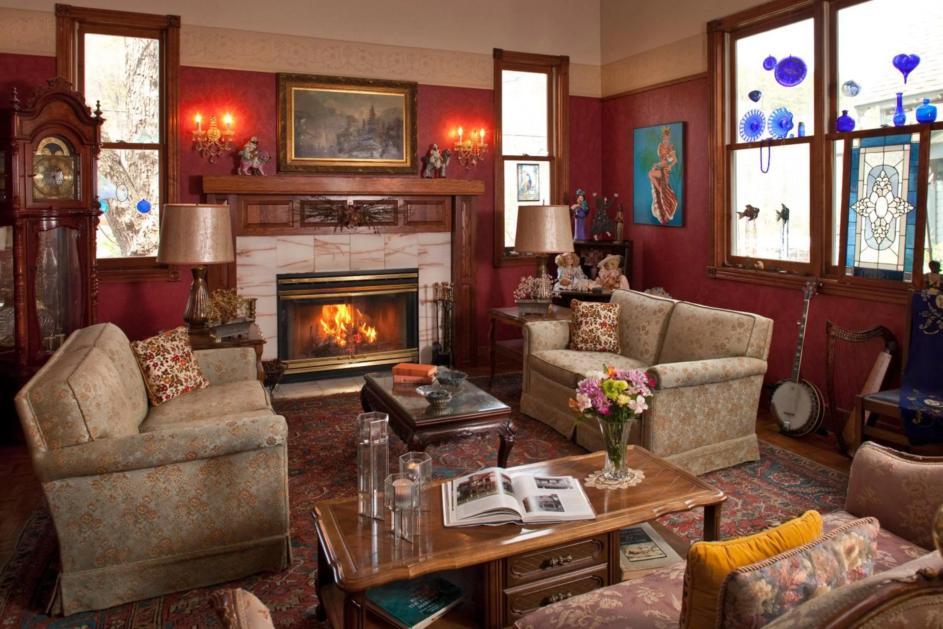 Living room in Cliff Cottage Inn, Downtown Bed & Breakfast