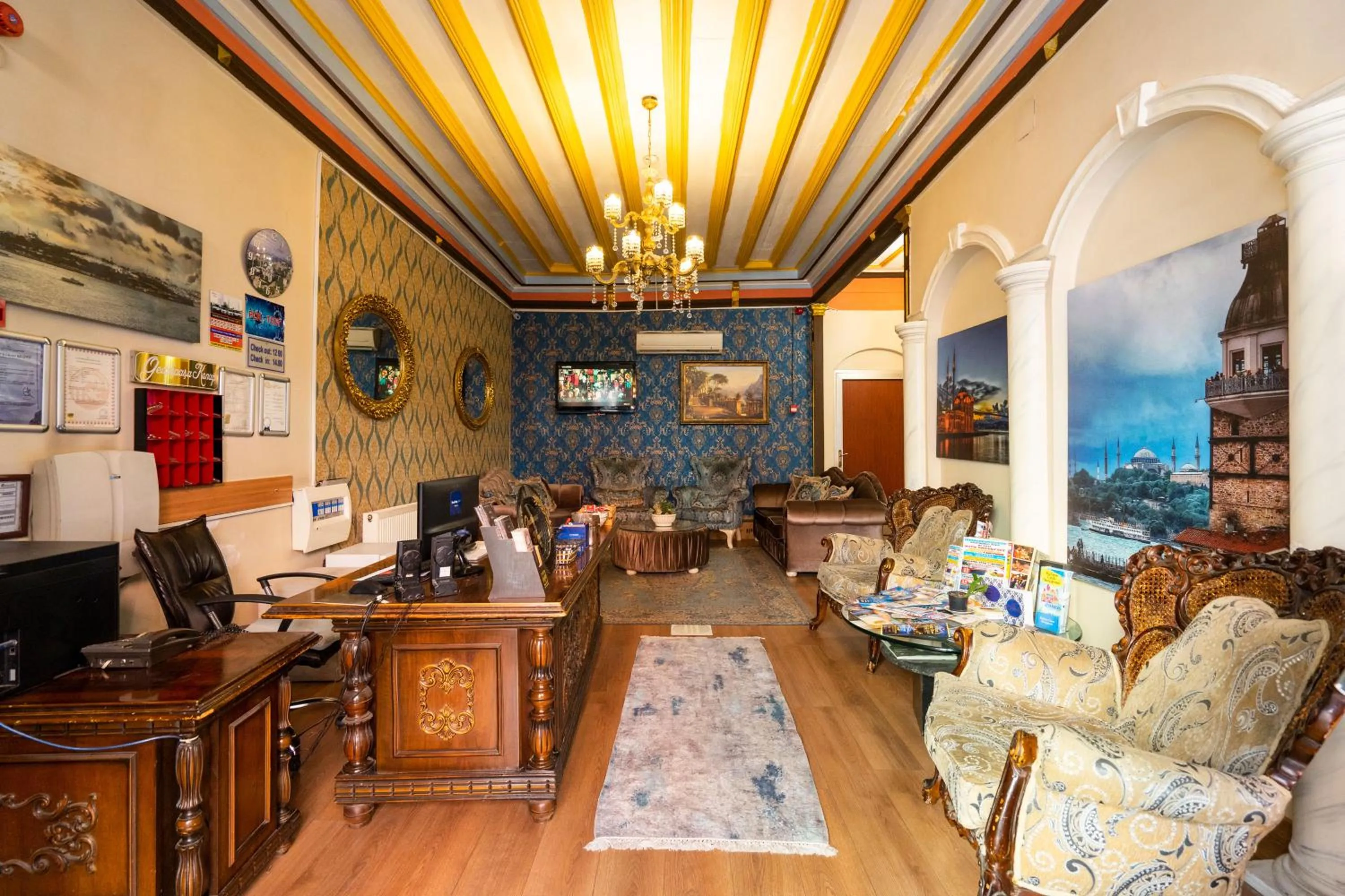 Seating area in Gedikpasa Konagi Hotel