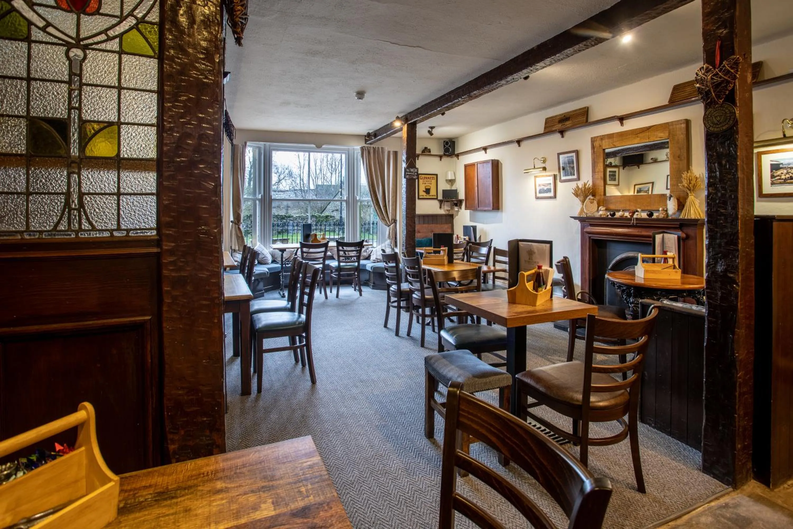 Restaurant/places to eat in The Wheatsheaf Inn