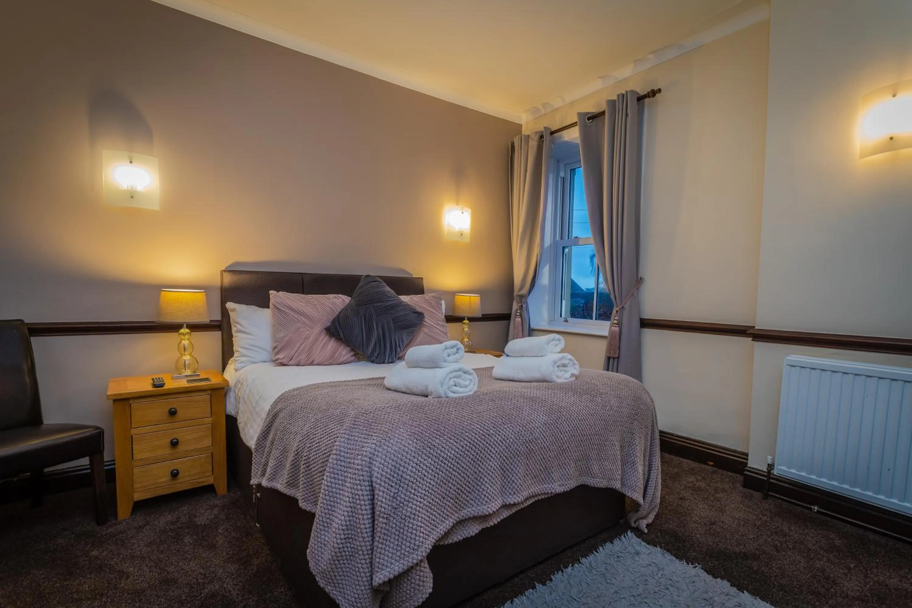 Bed in The Wheatsheaf Inn