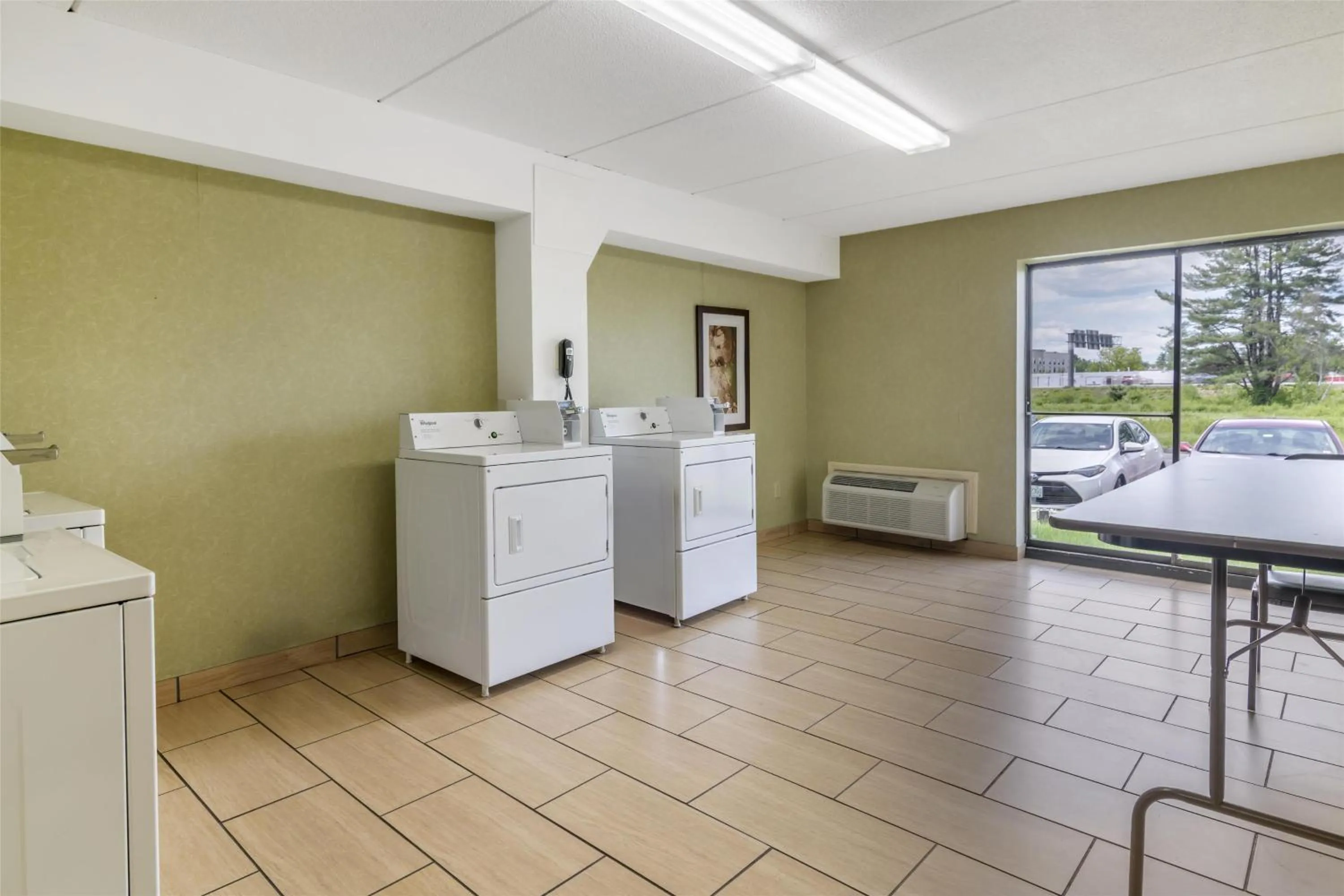 laundry in Best Western Plus Keene Hotel