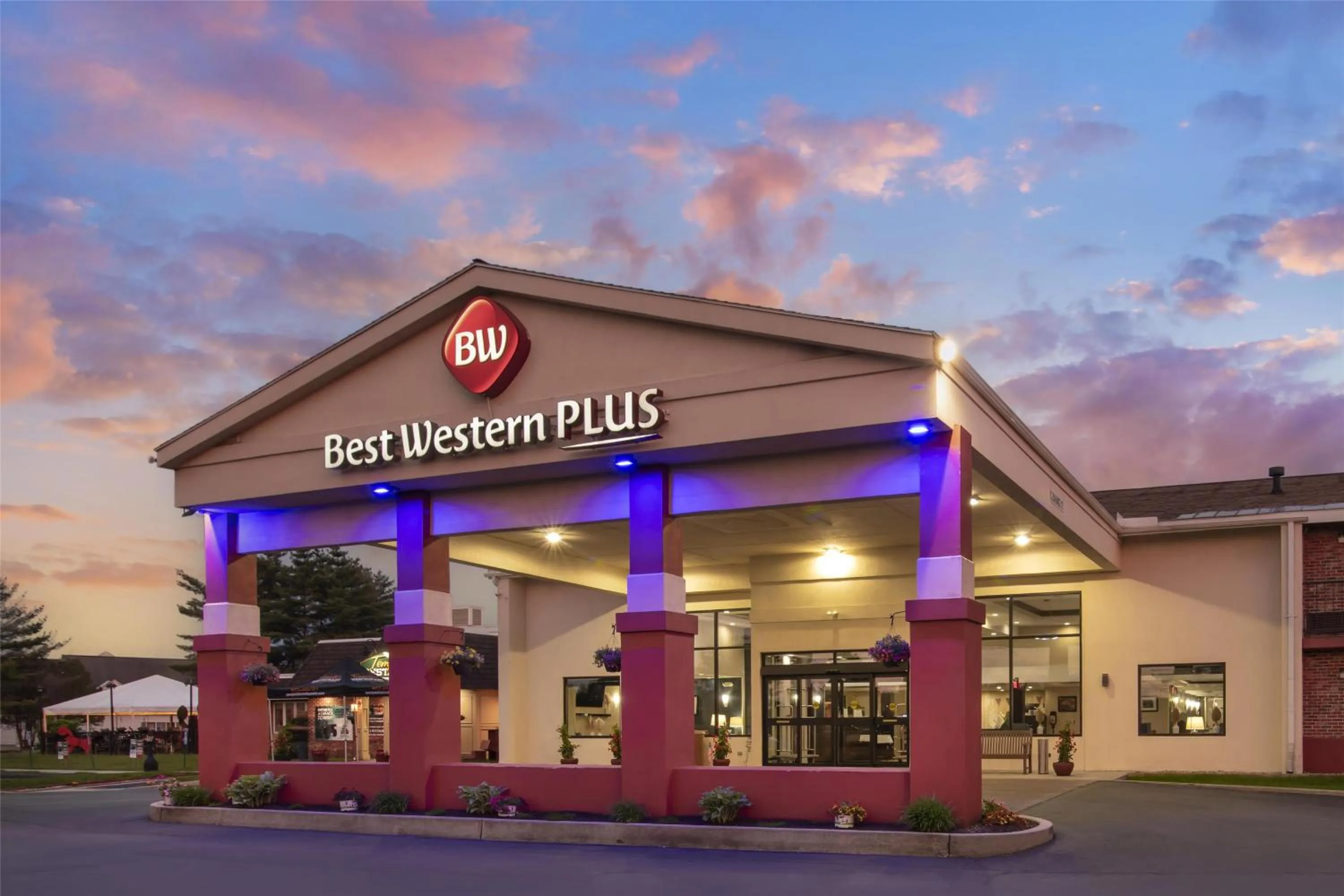 Property building in Best Western Plus Keene Hotel
