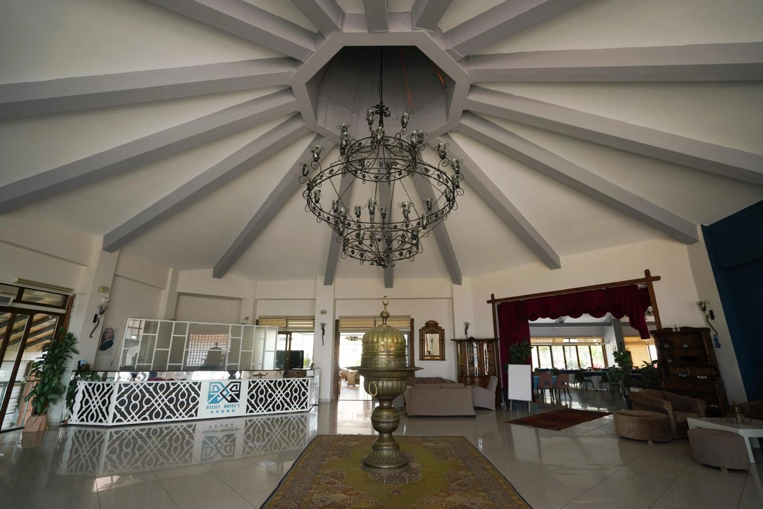 Lobby or reception in Halıcı Hotel Resort & SPA