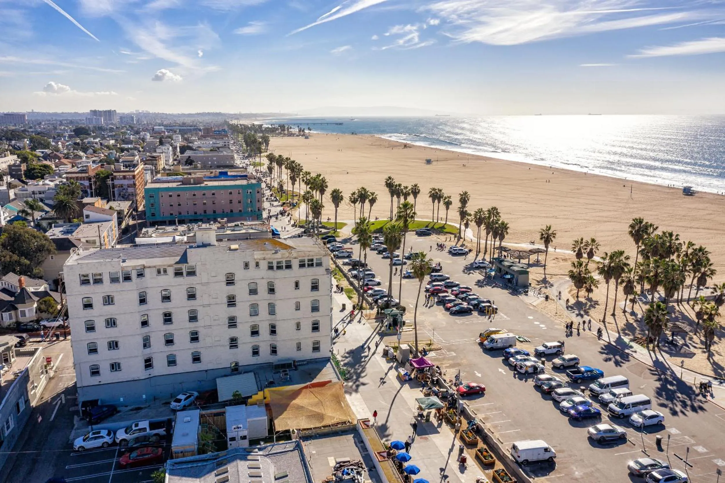 Facade/entrance in AIR Venice on the Beach