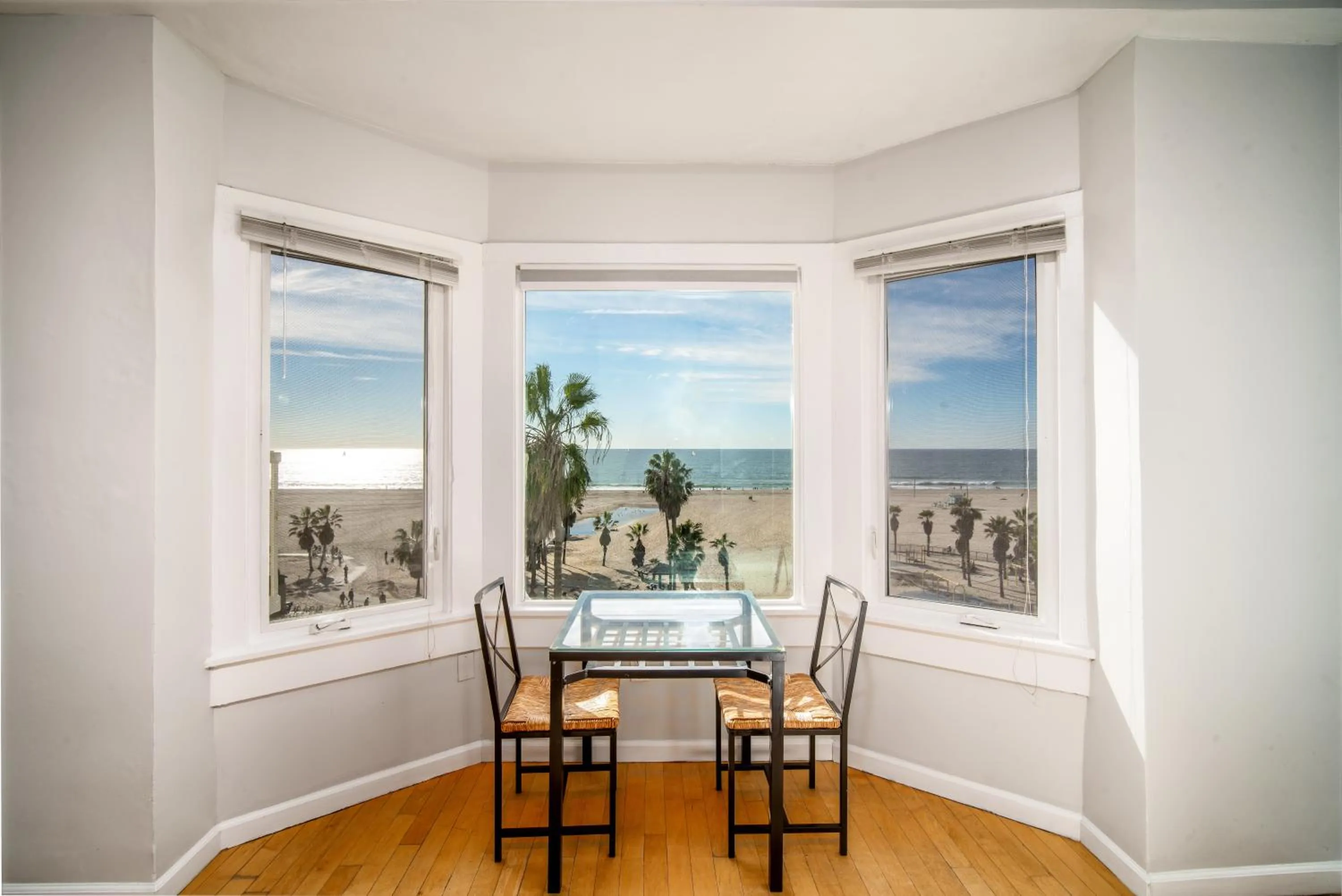 AIR Venice on the Beach