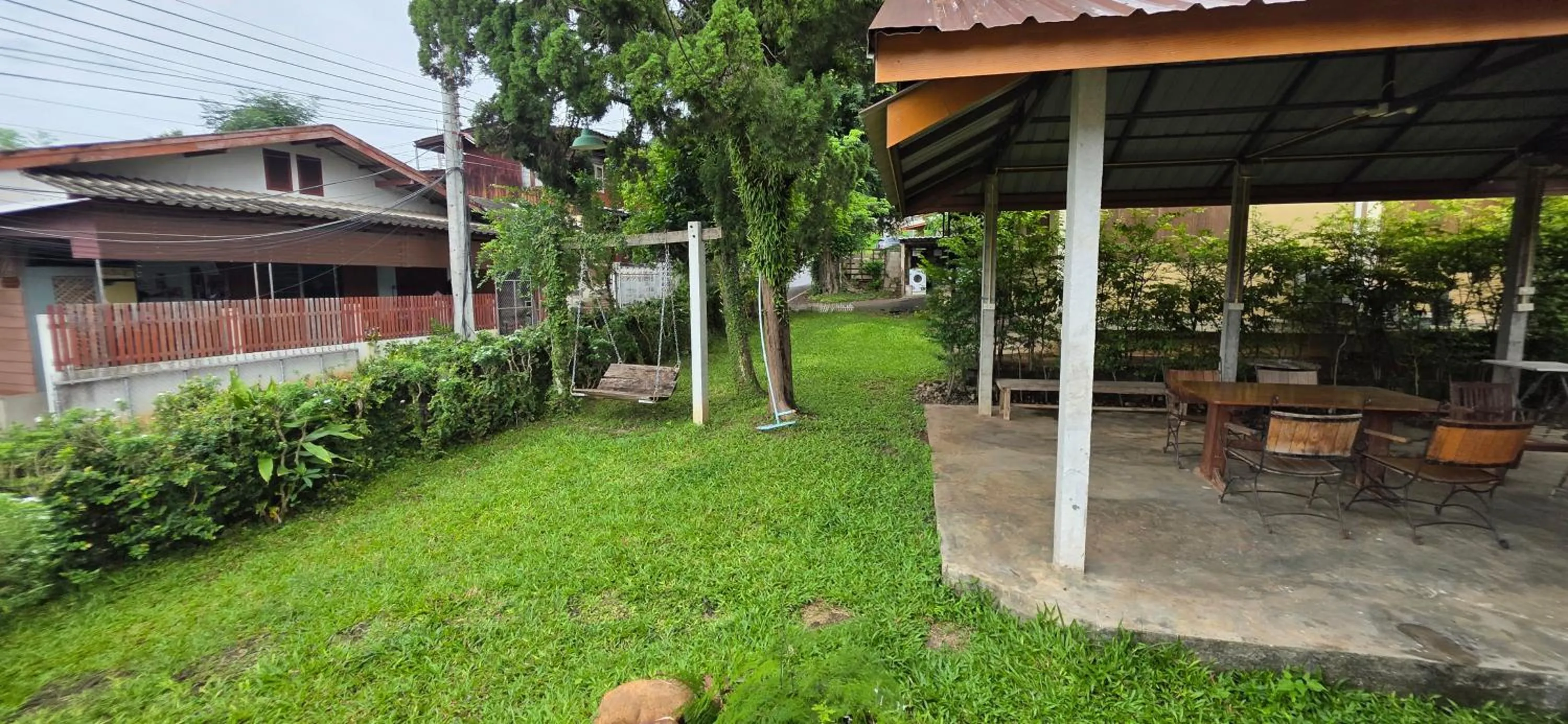 Garden in P.L.P Guesthouse - Mae Hong Son