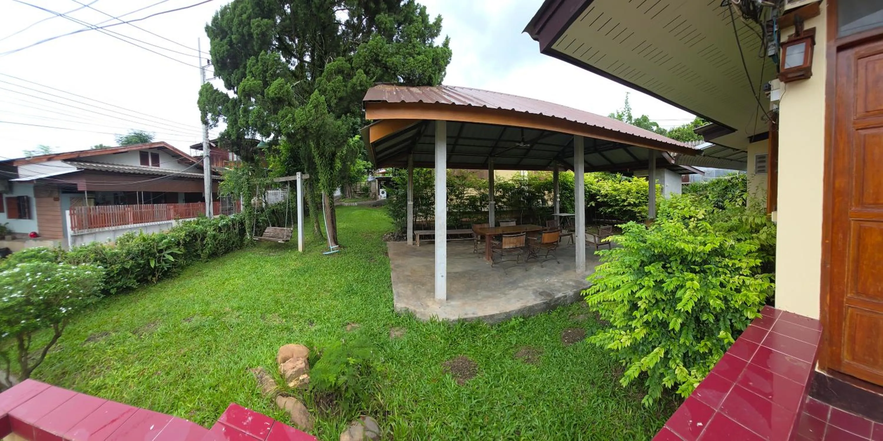 Garden in P.L.P Guesthouse - Mae Hong Son
