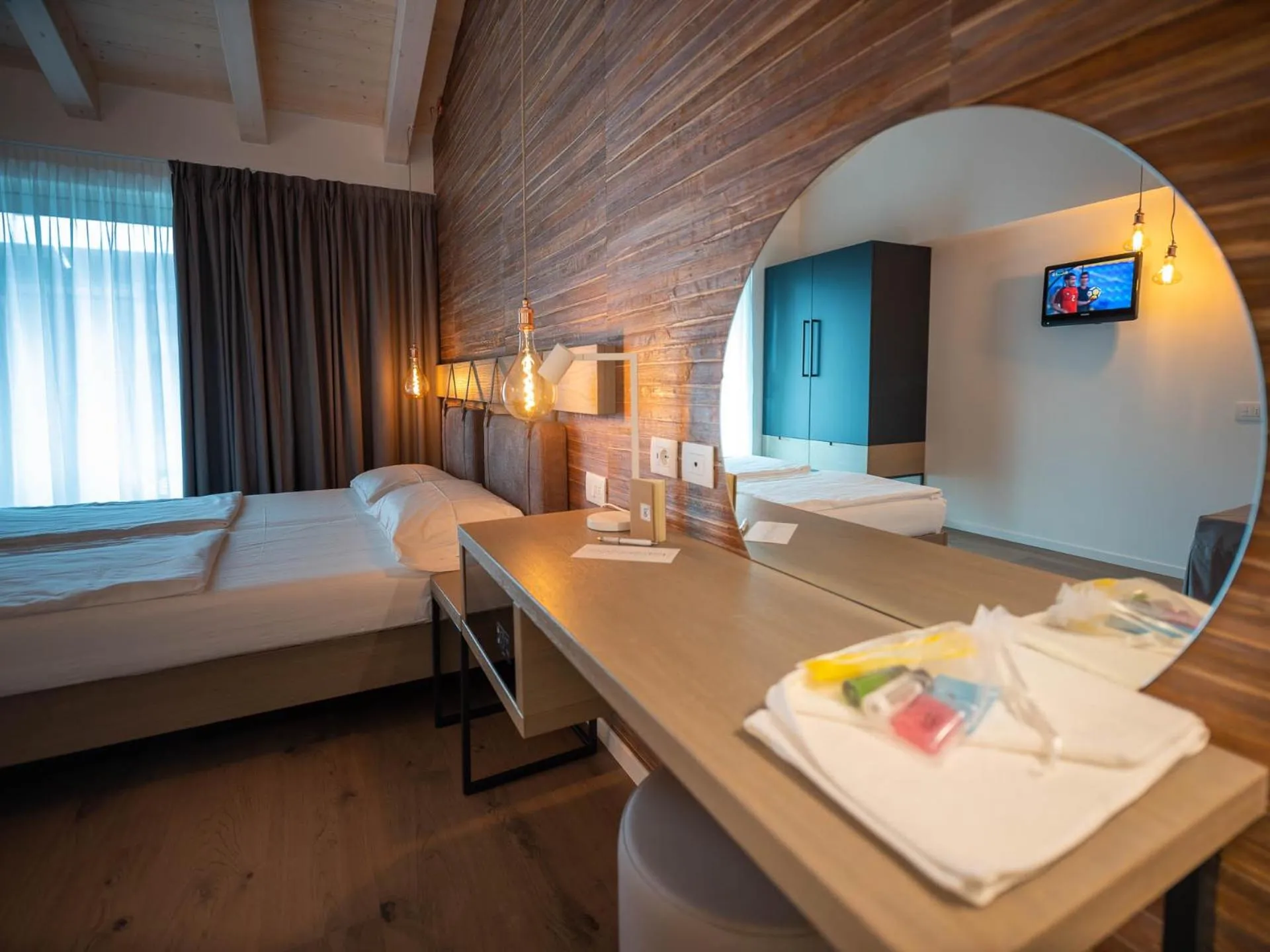 Bedroom, Bed in Glocal Torbole