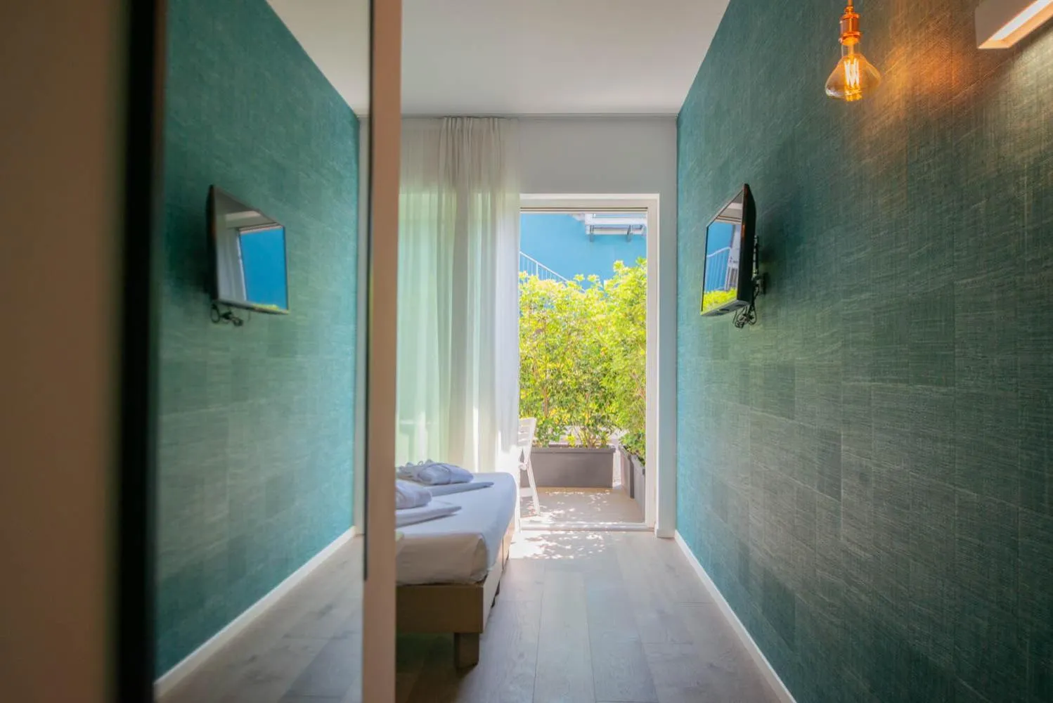 Bedroom in Glocal Torbole