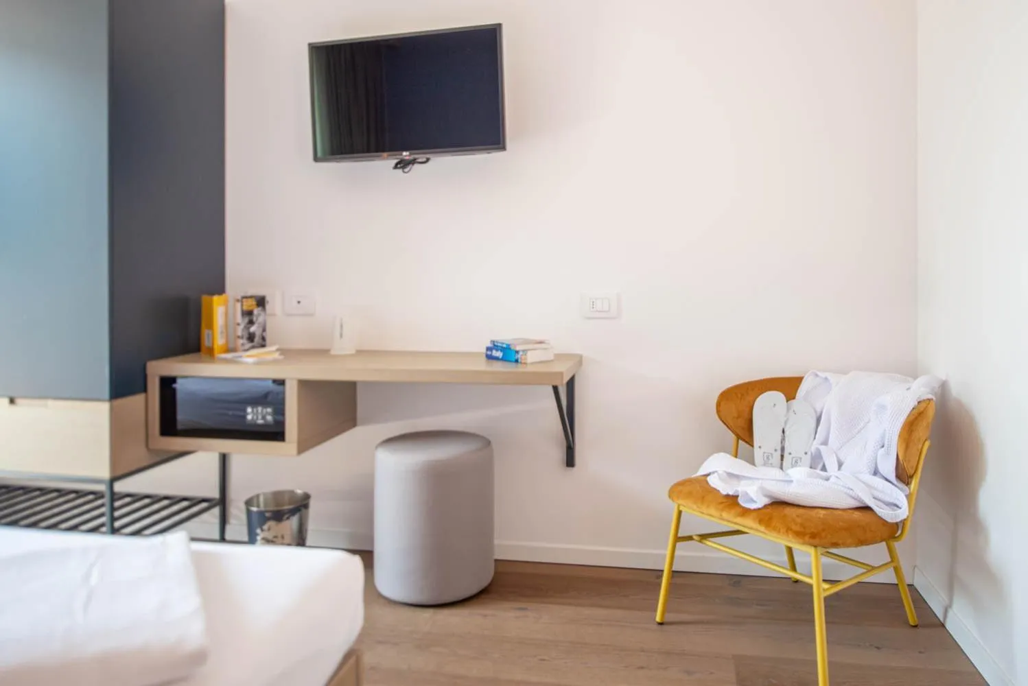 Bedroom, Bed in Glocal Torbole