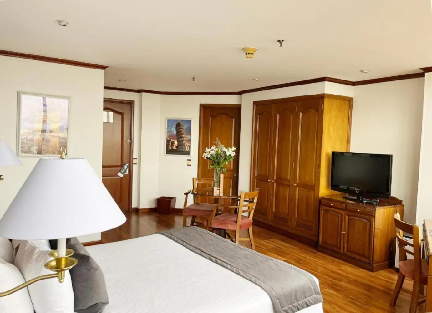 Photo of the whole room, Bed in Hotel Bogotá Regency Usaquén