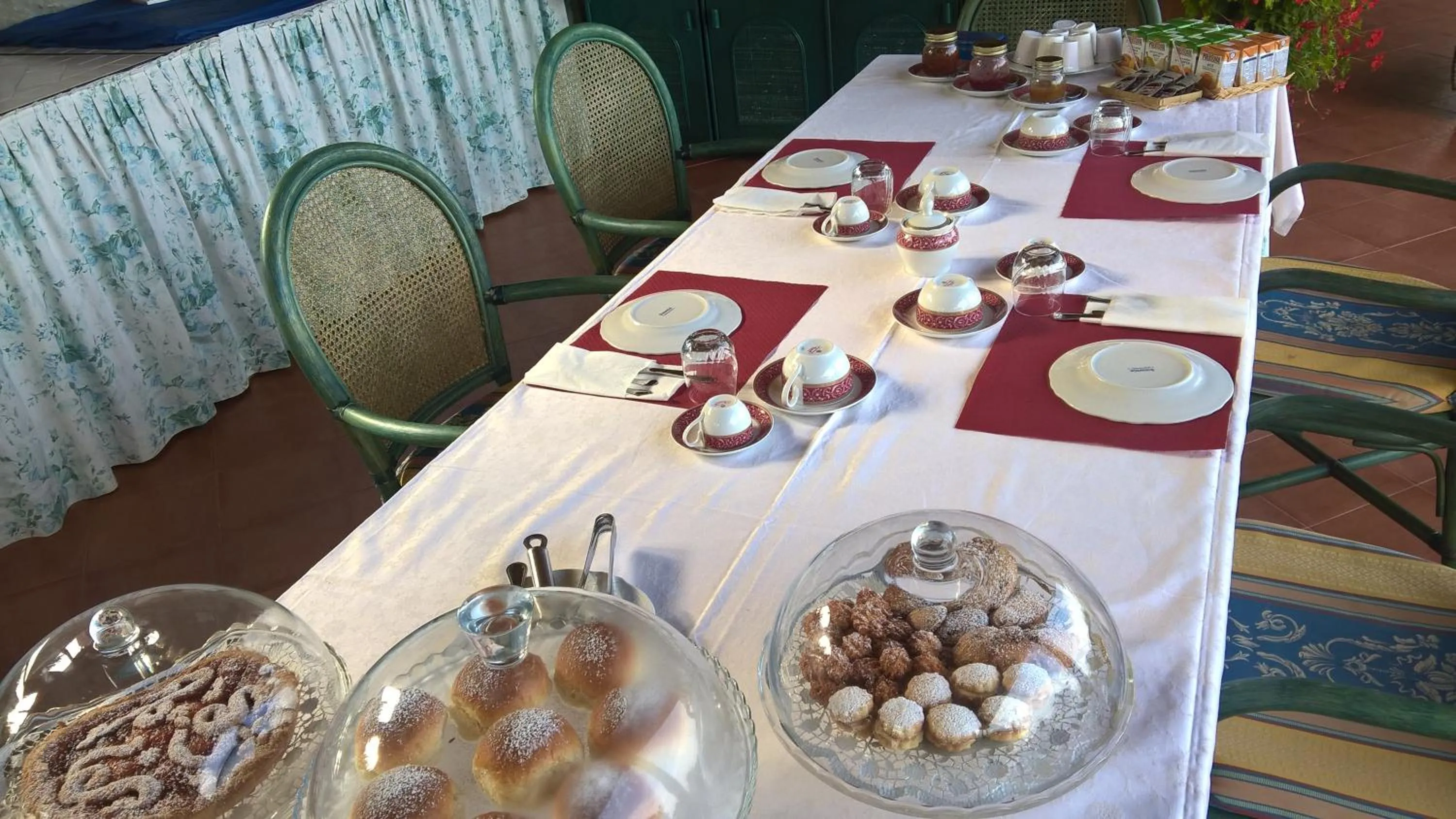 Lunch in B&B Macchia d'Olmo