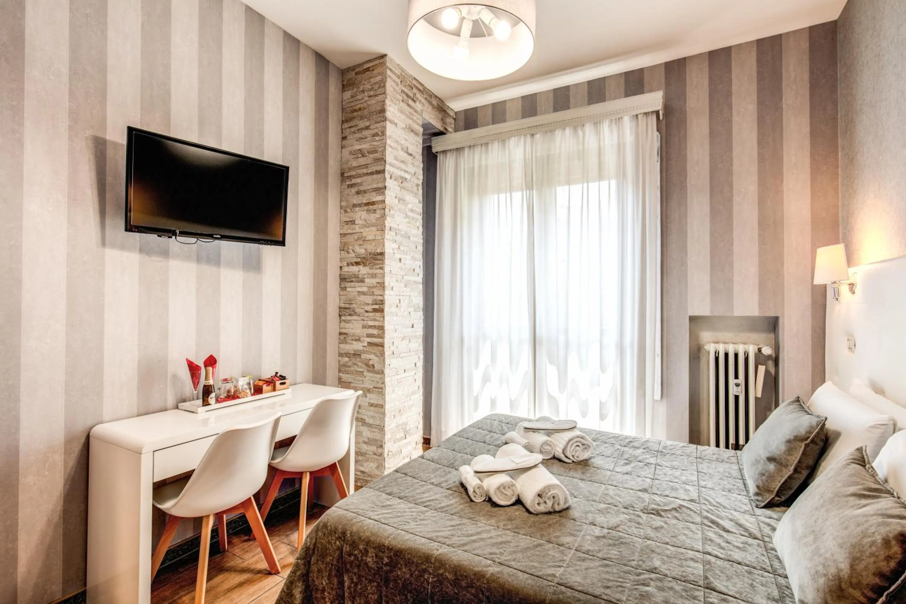 Photo of the whole room, Bed in Santamaggiore