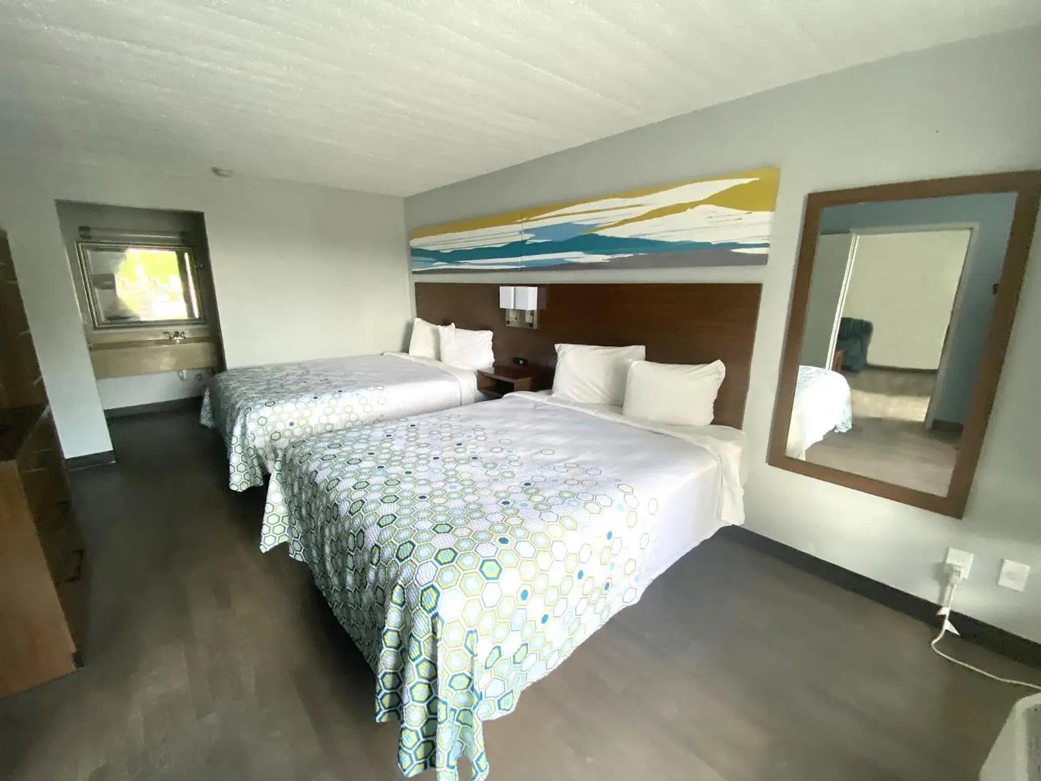 Suite with Two Queen Beds Non-Smoking in HomeTowne Studios by Red Roof Vero Beach - I-95 Suite with Two Queen Beds Non-Smoking in HomeTowne Studios by Red Roof Vero Beach - I-95