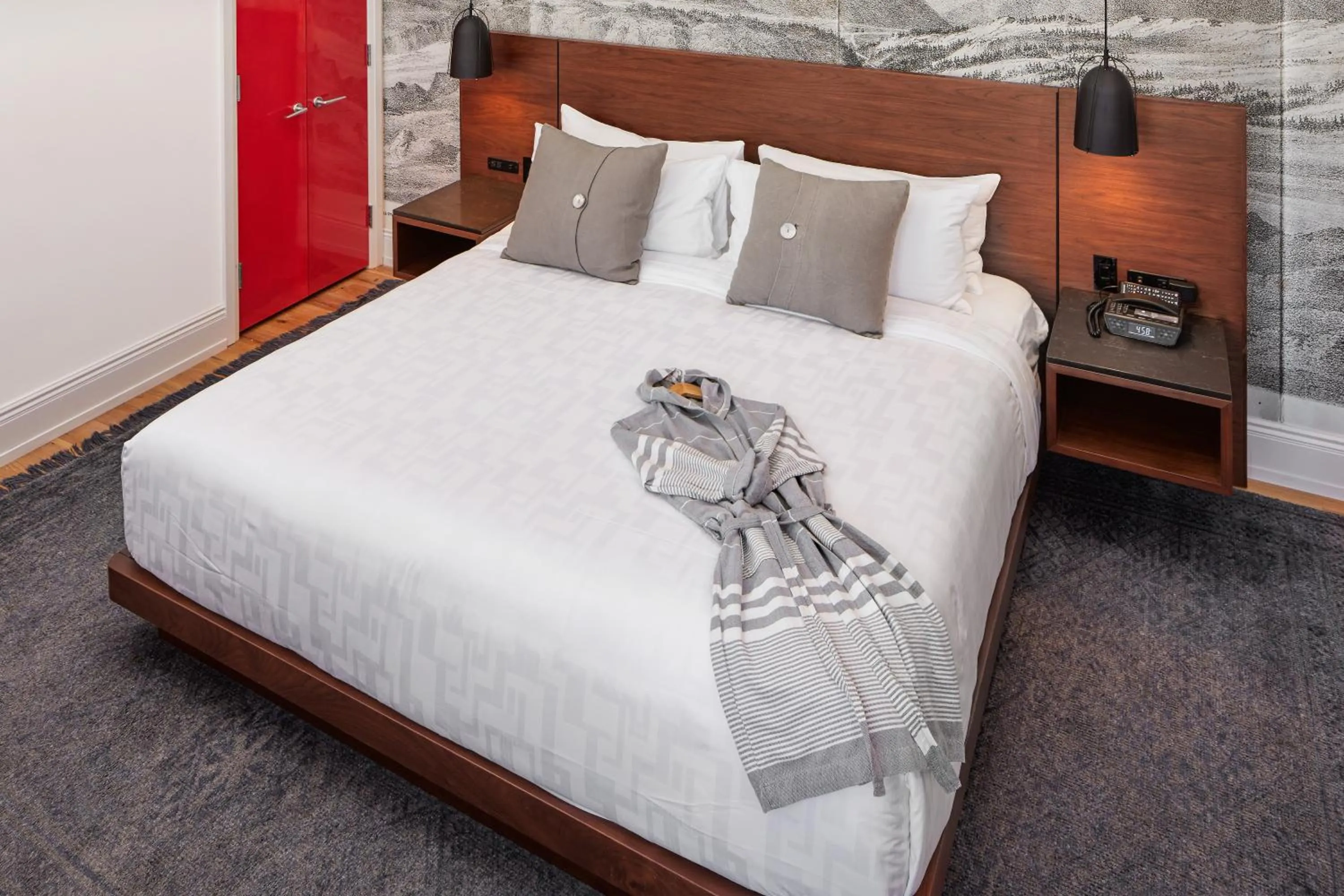 Bed in The Walper Hotel, part of JdV by Hyatt