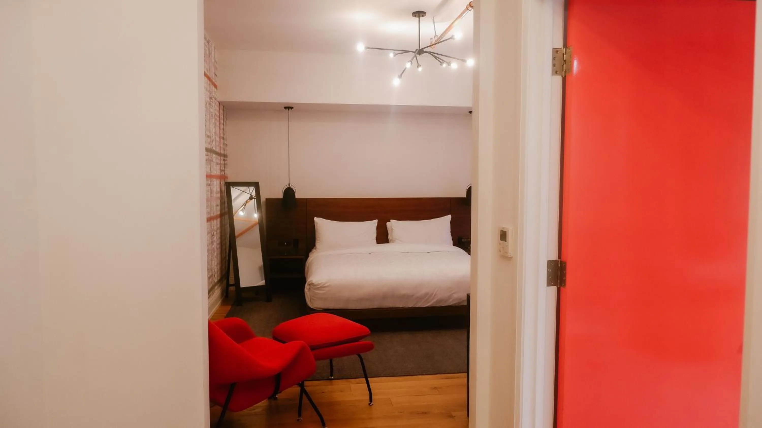 Bed in The Walper Hotel, part of JdV by Hyatt