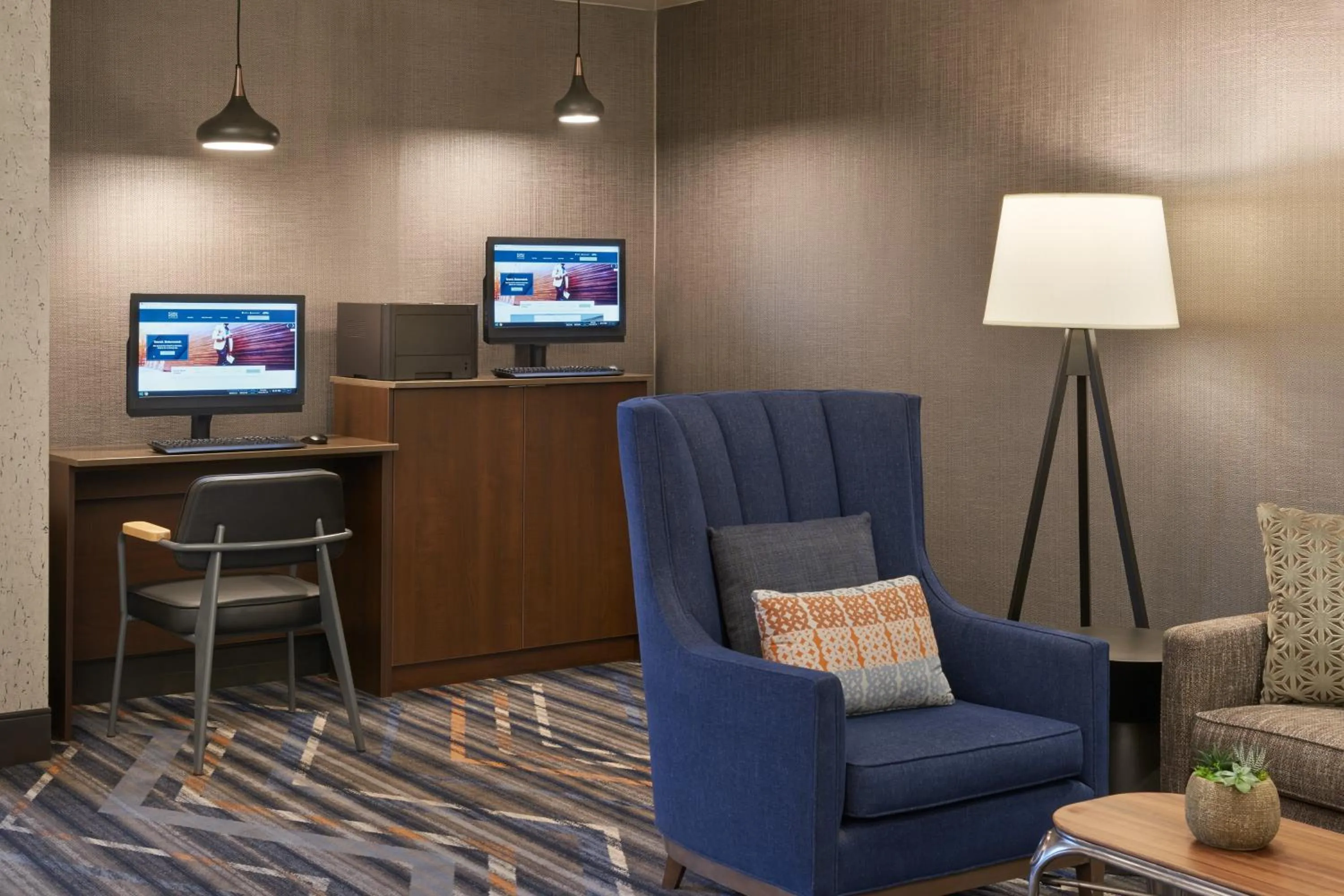 Meeting/conference room in Four Points by Sheraton Vaughan