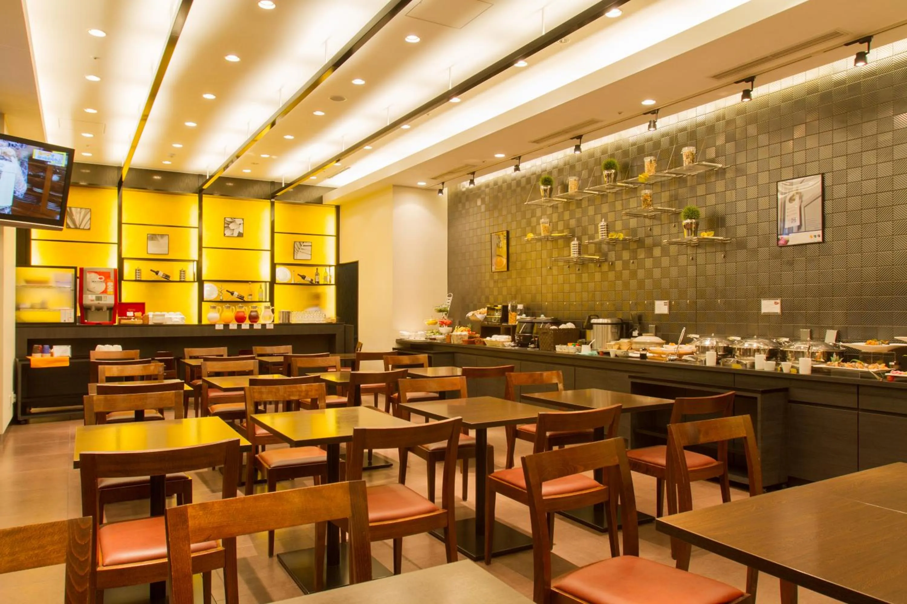 Restaurant/places to eat in S Peria Hotel Nagasaki