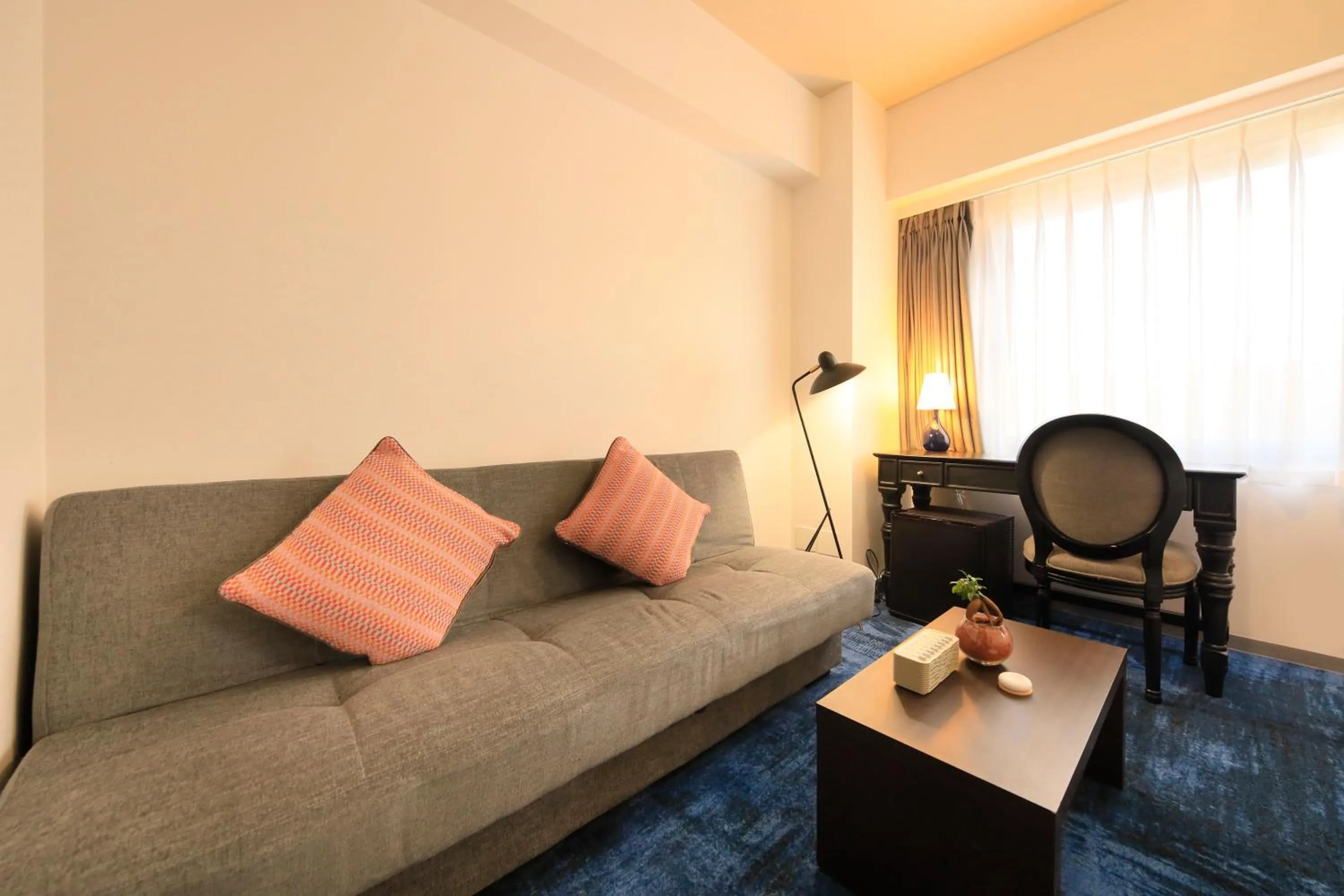 Living room in QuintessaHotel KagoshimaTenmonkan Relax&Sleep