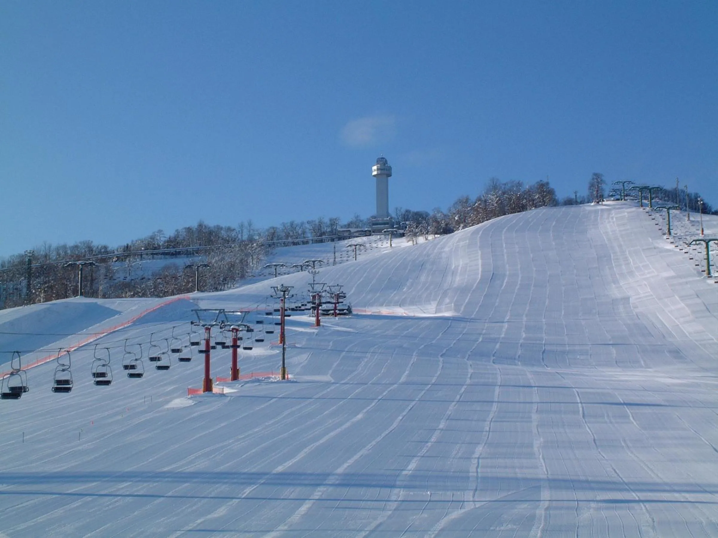 Skiing in Art Hotel Asahikawa